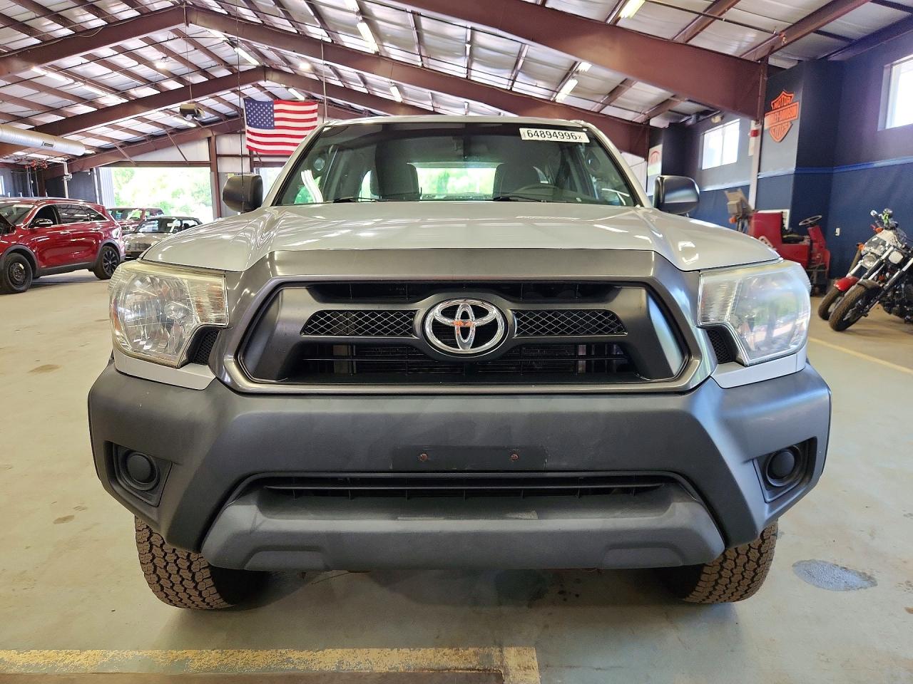 2013 Toyota Tacoma V6 Silver vin: 5TFUU4EN2DX082408