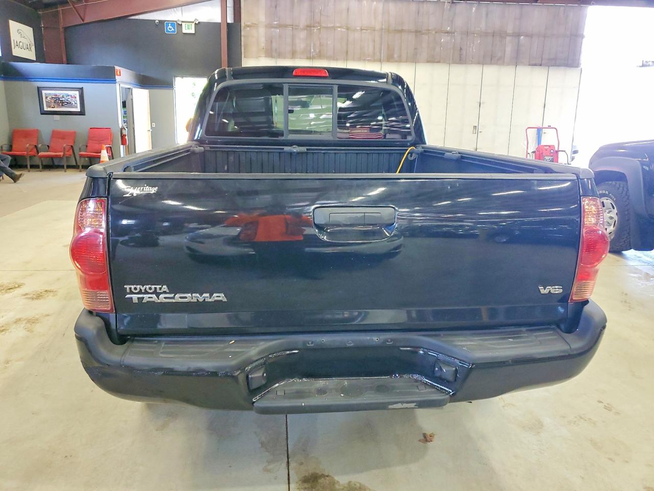 2015 Toyota Tacoma V6 Black vin: 5TFUU4EN2FX125065