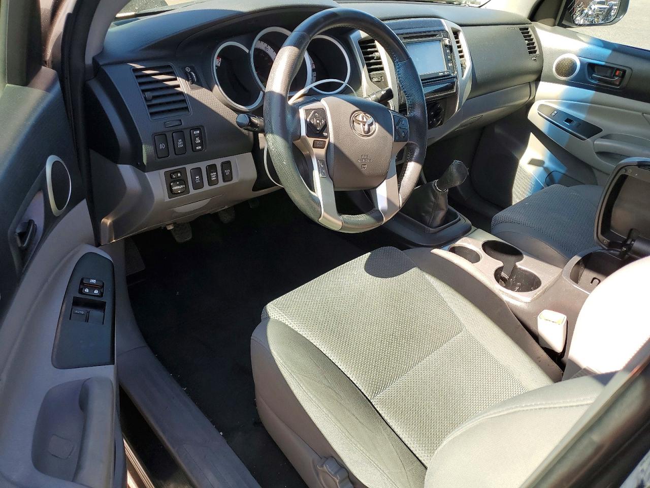 2015 Toyota Tacoma V6 Gray vin: 5TFUU4EN2FX141167