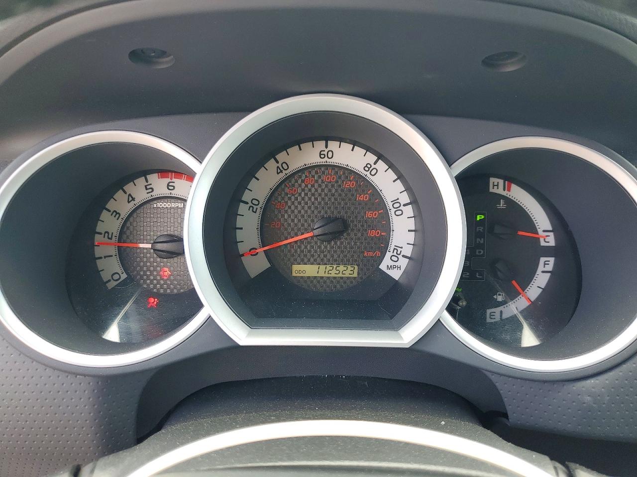 2011 Toyota Tacoma Access Cab Silver vin: 5TFUU4EN3BX014292