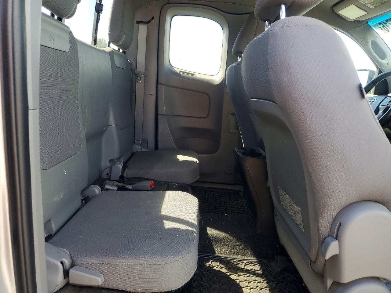 2013 Toyota Tacoma V6 Silver vin: 5TFUU4EN3DX080599