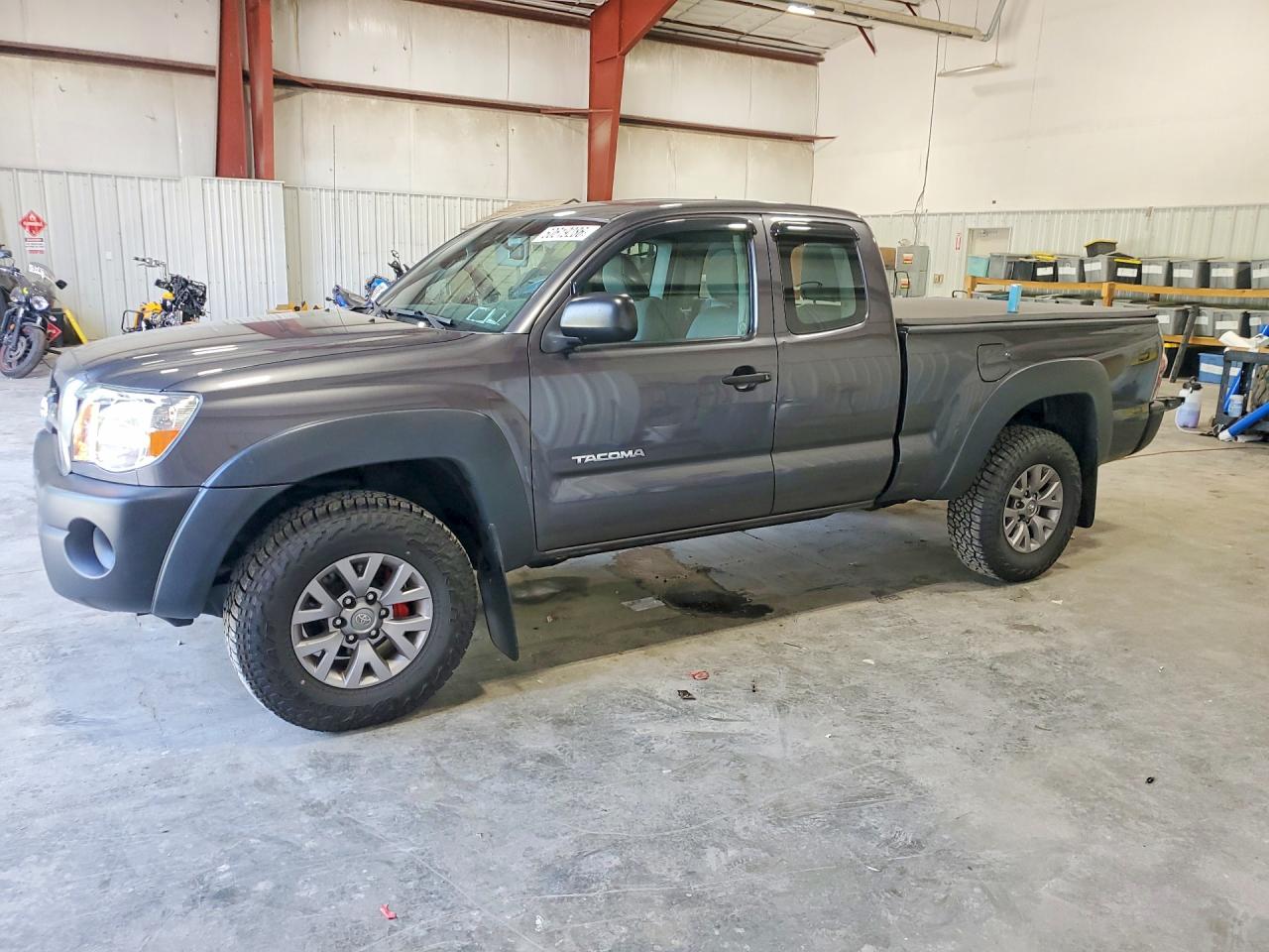 2011 Toyota Tacoma Access Cab Gray vin: 5TFUU4EN4BX018626