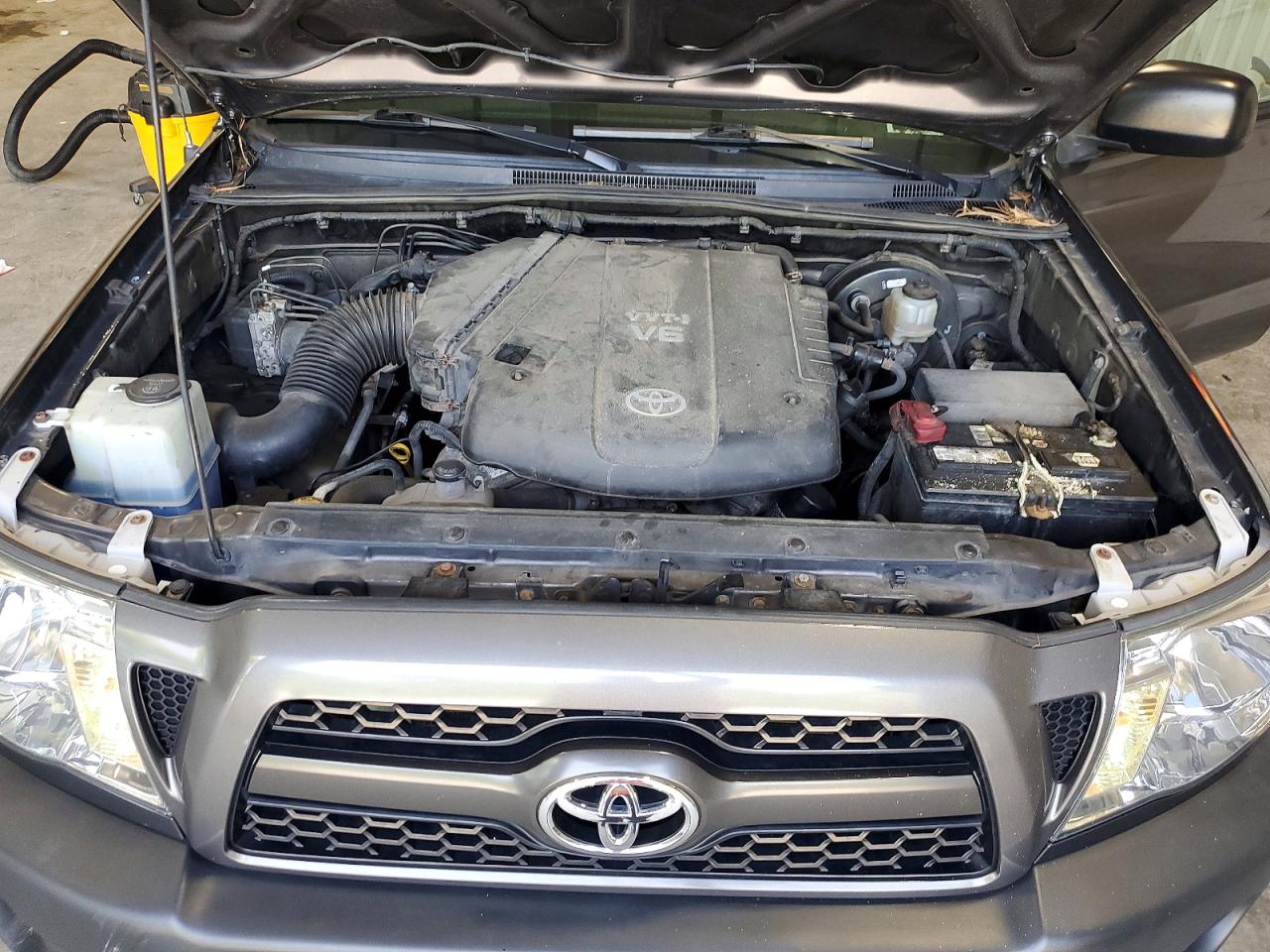 2011 Toyota Tacoma Access Cab Gray vin: 5TFUU4EN4BX018626