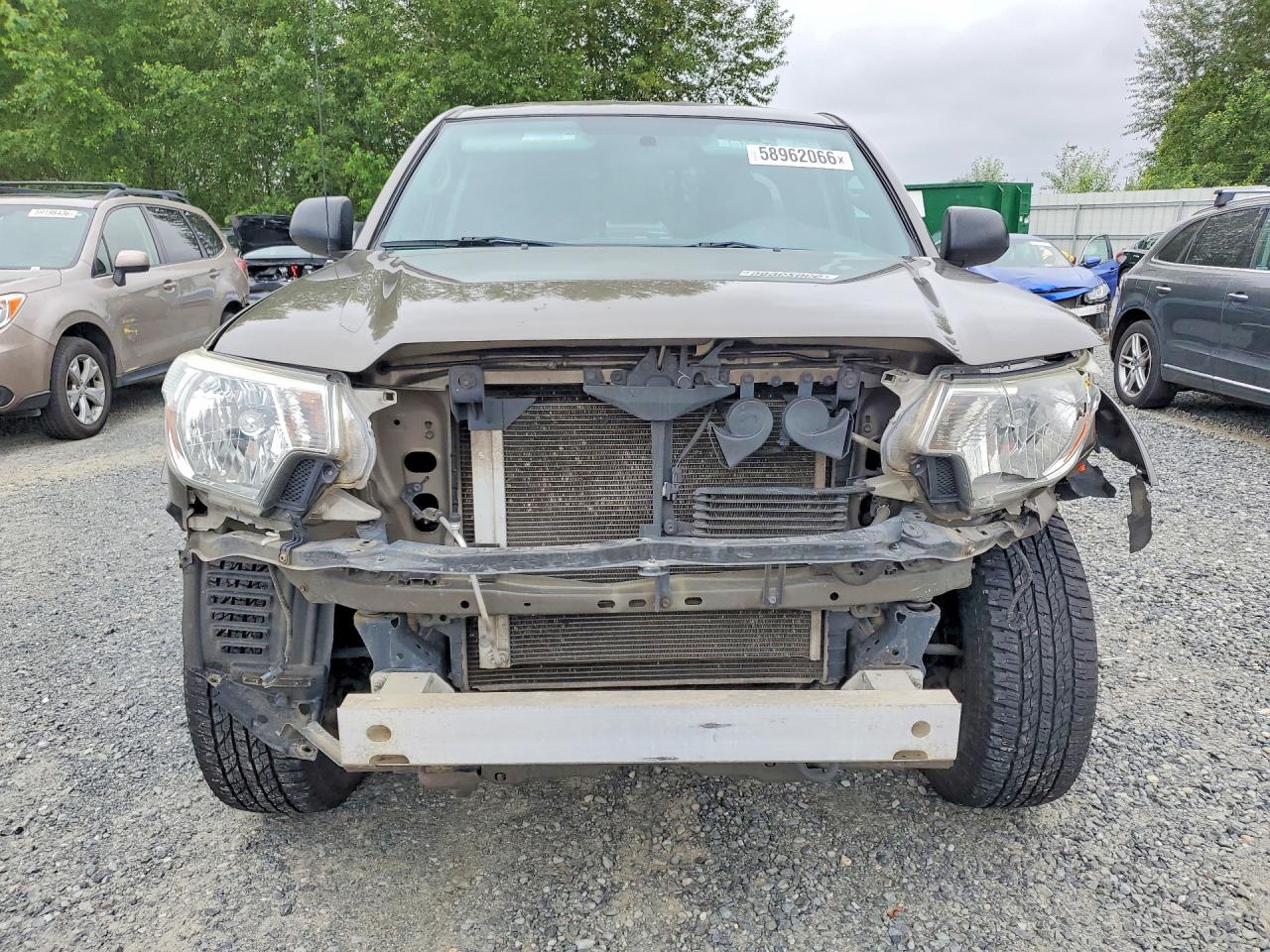 2015 Toyota Tacoma V6 Brown vin: 5TFUU4EN4FX111751