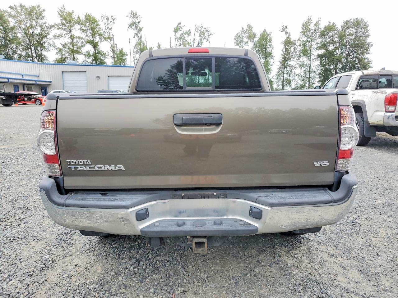 2015 Toyota Tacoma V6 Brown vin: 5TFUU4EN4FX111751