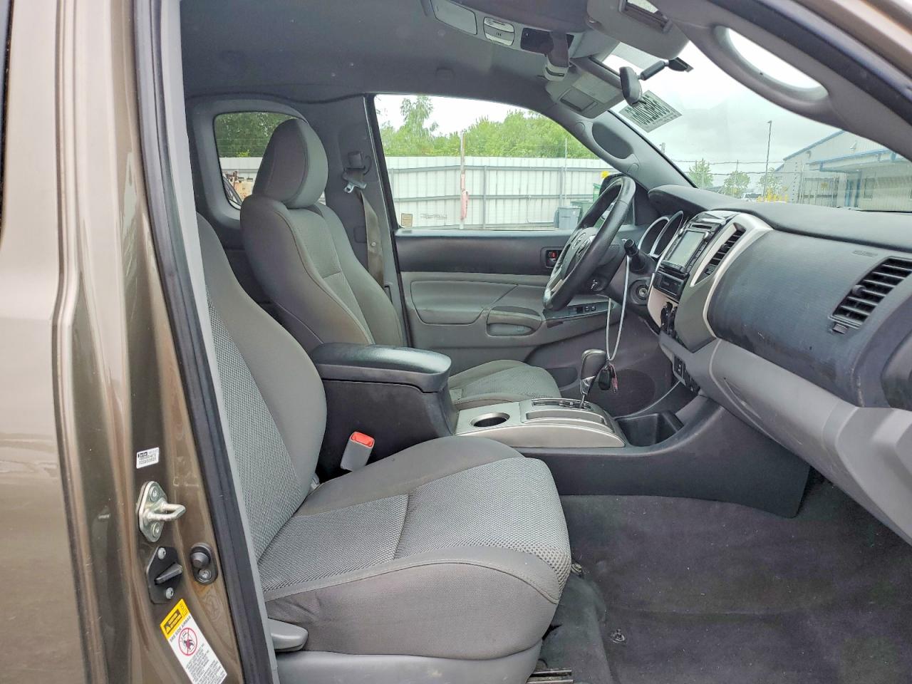 2015 Toyota Tacoma V6 Brown vin: 5TFUU4EN4FX111751
