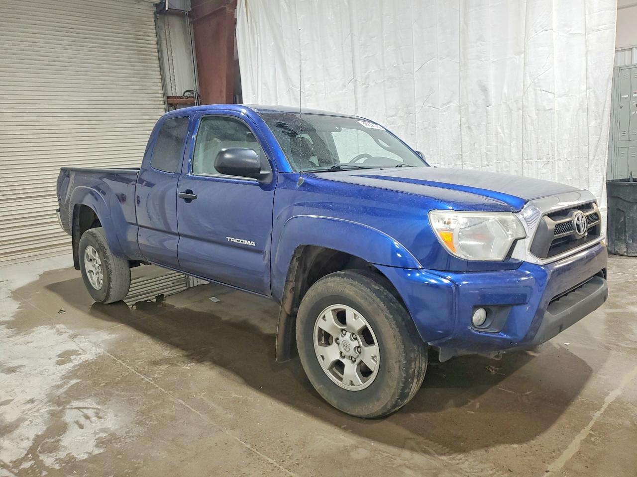 2015 Toyota Tacoma V6 Синий vin: 5TFUU4EN4FX138903