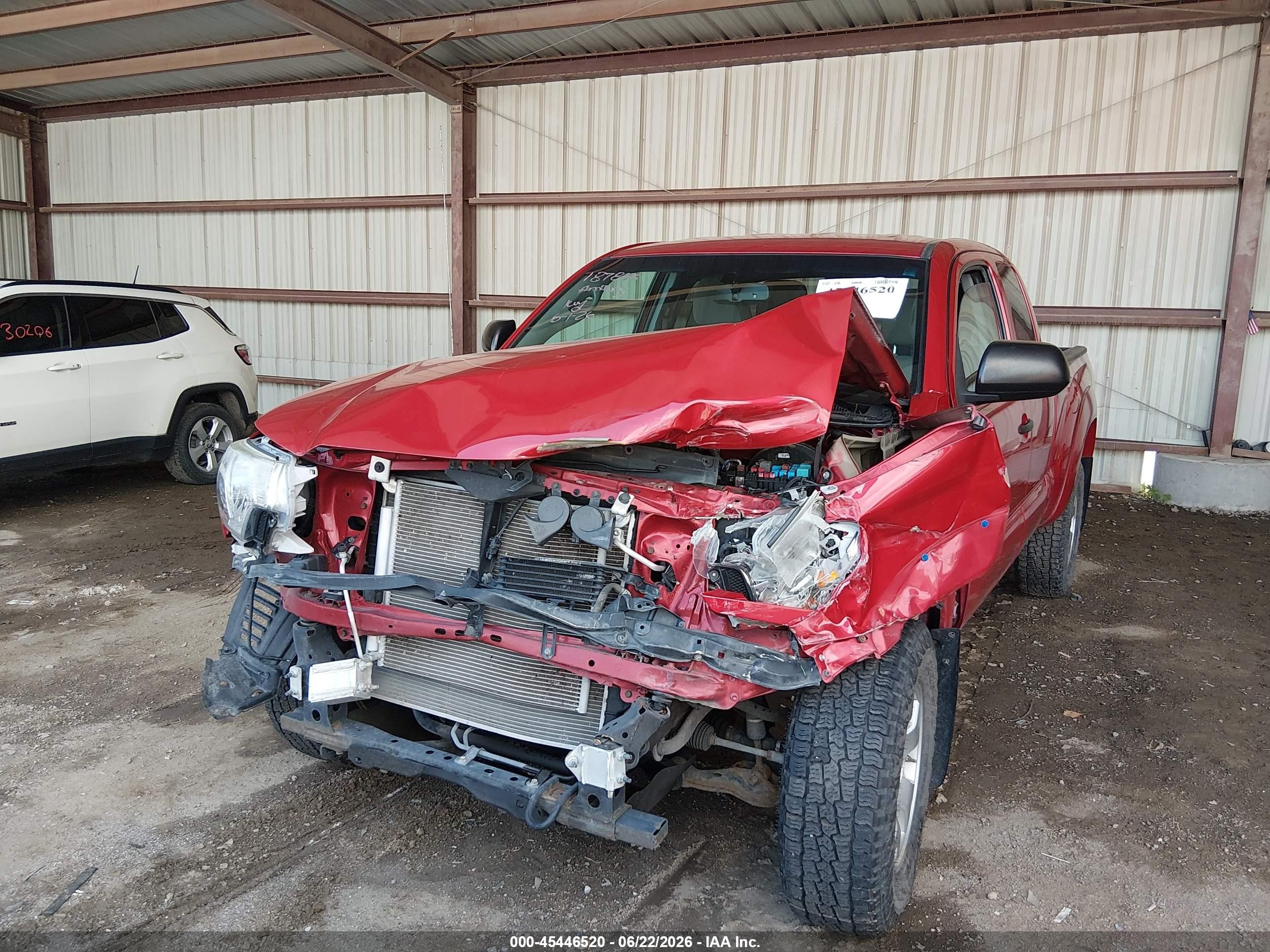 2013 Toyota Tacoma Base V6 Красный vin: 5TFUU4EN5DX075968