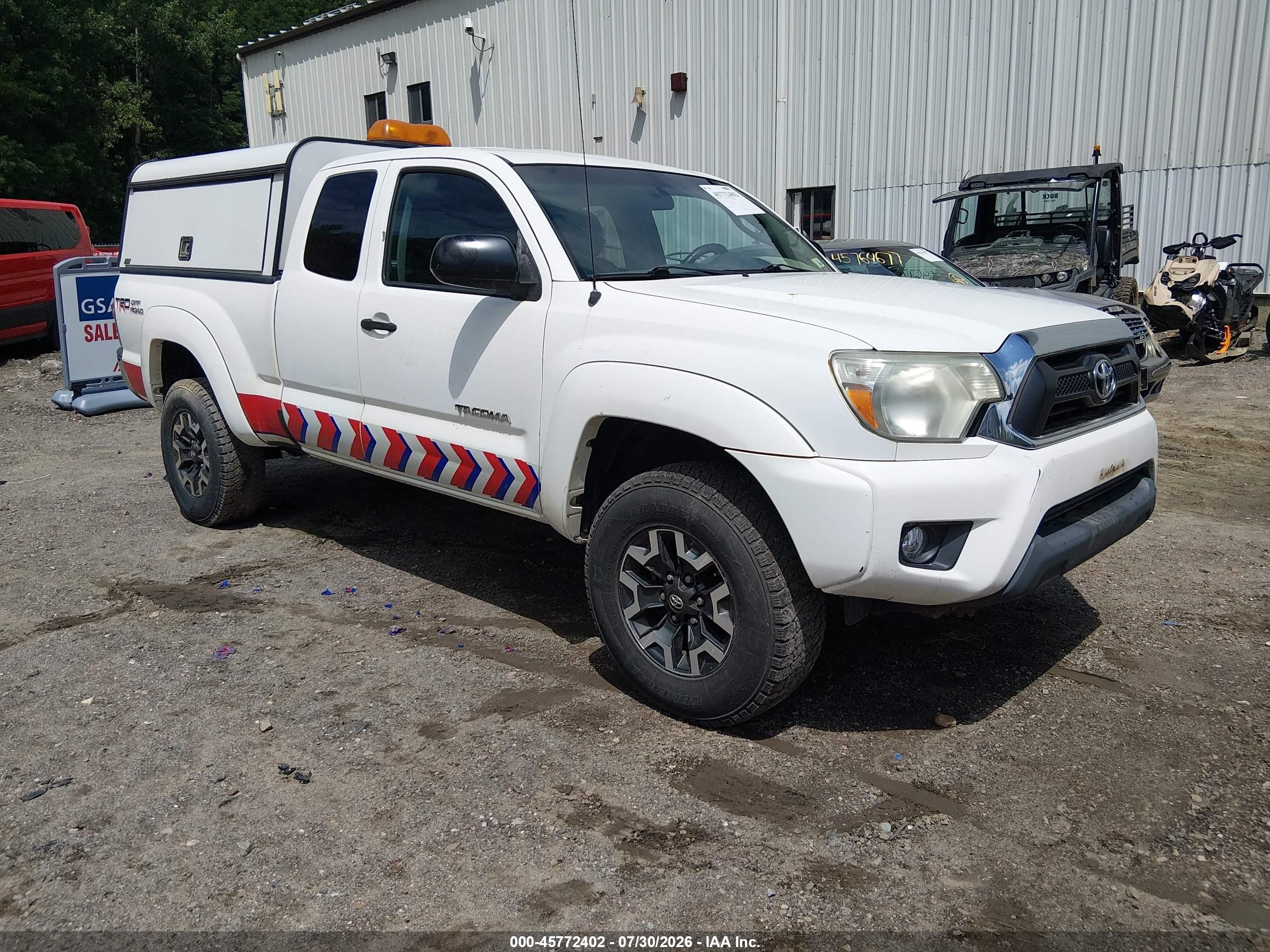 2014 Toyota Tacoma Base V6 White vin: 5TFUU4EN5EX104273