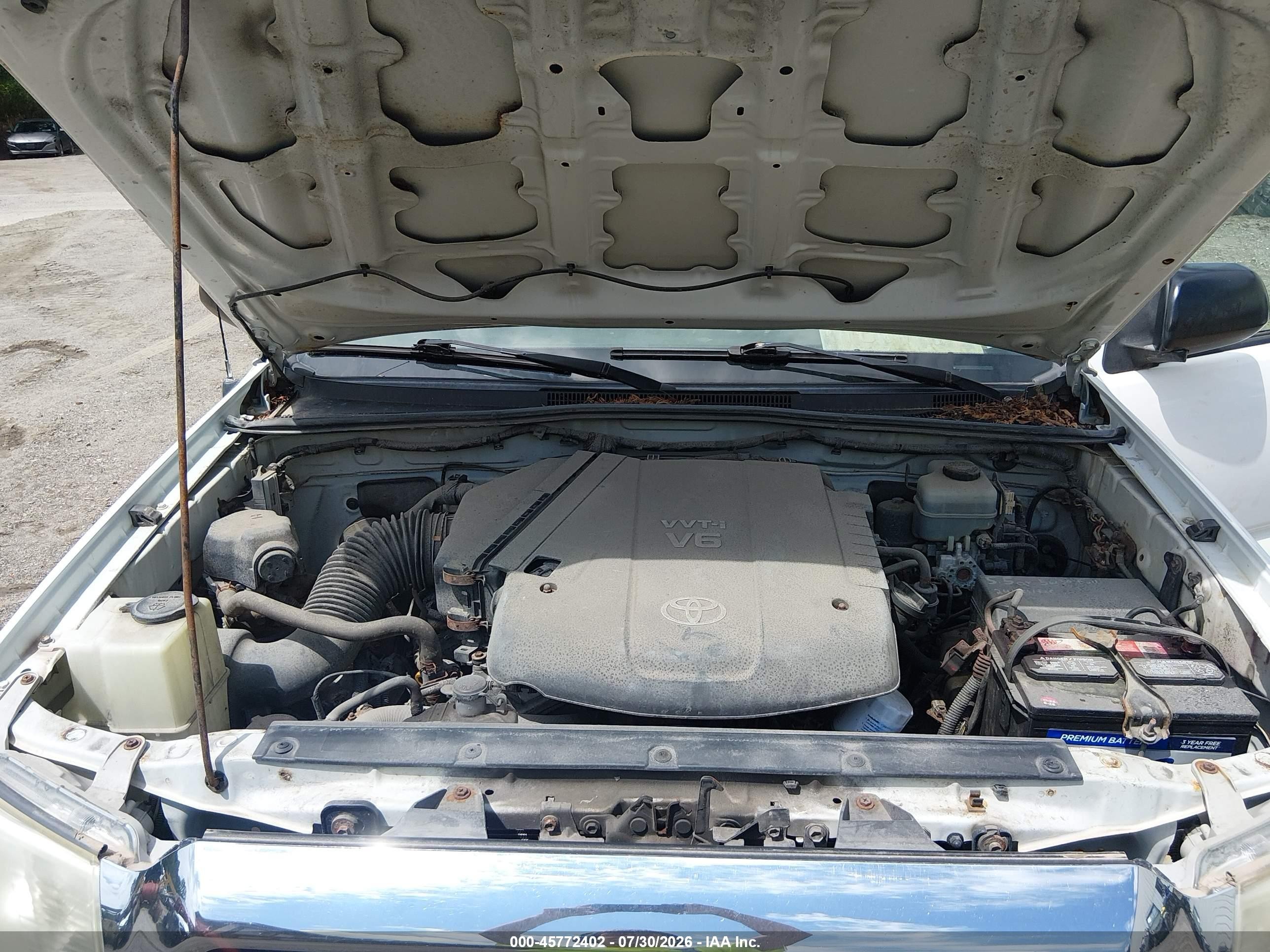 2014 Toyota Tacoma Base V6 White vin: 5TFUU4EN5EX104273