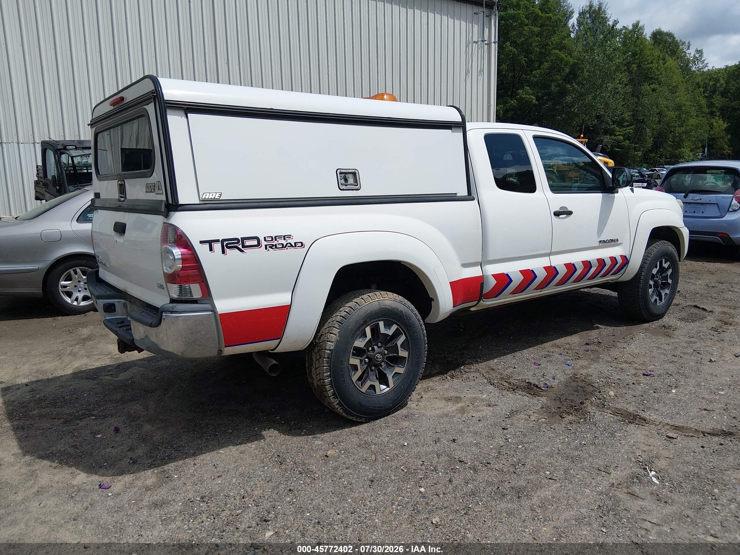 2014 Toyota Tacoma Base V6 White vin: 5TFUU4EN5EX104273