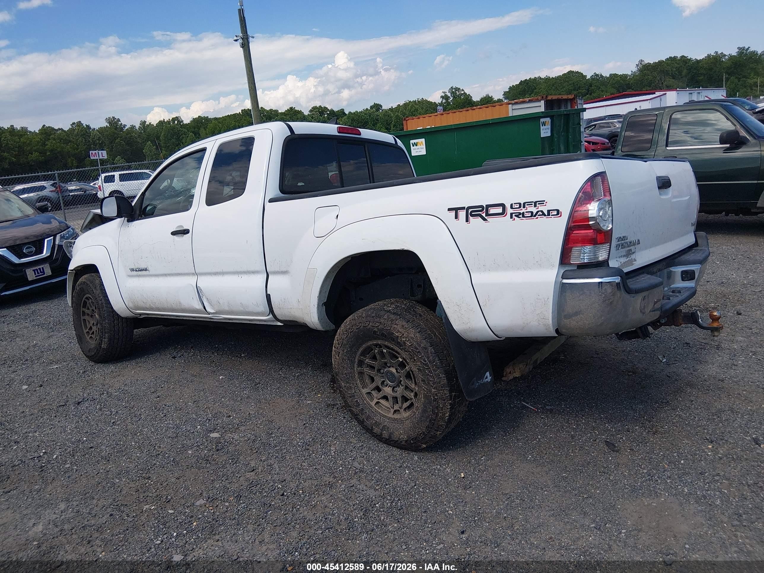 2015 Toyota Tacoma Base V6 White vin: 5TFUU4EN5FX126677