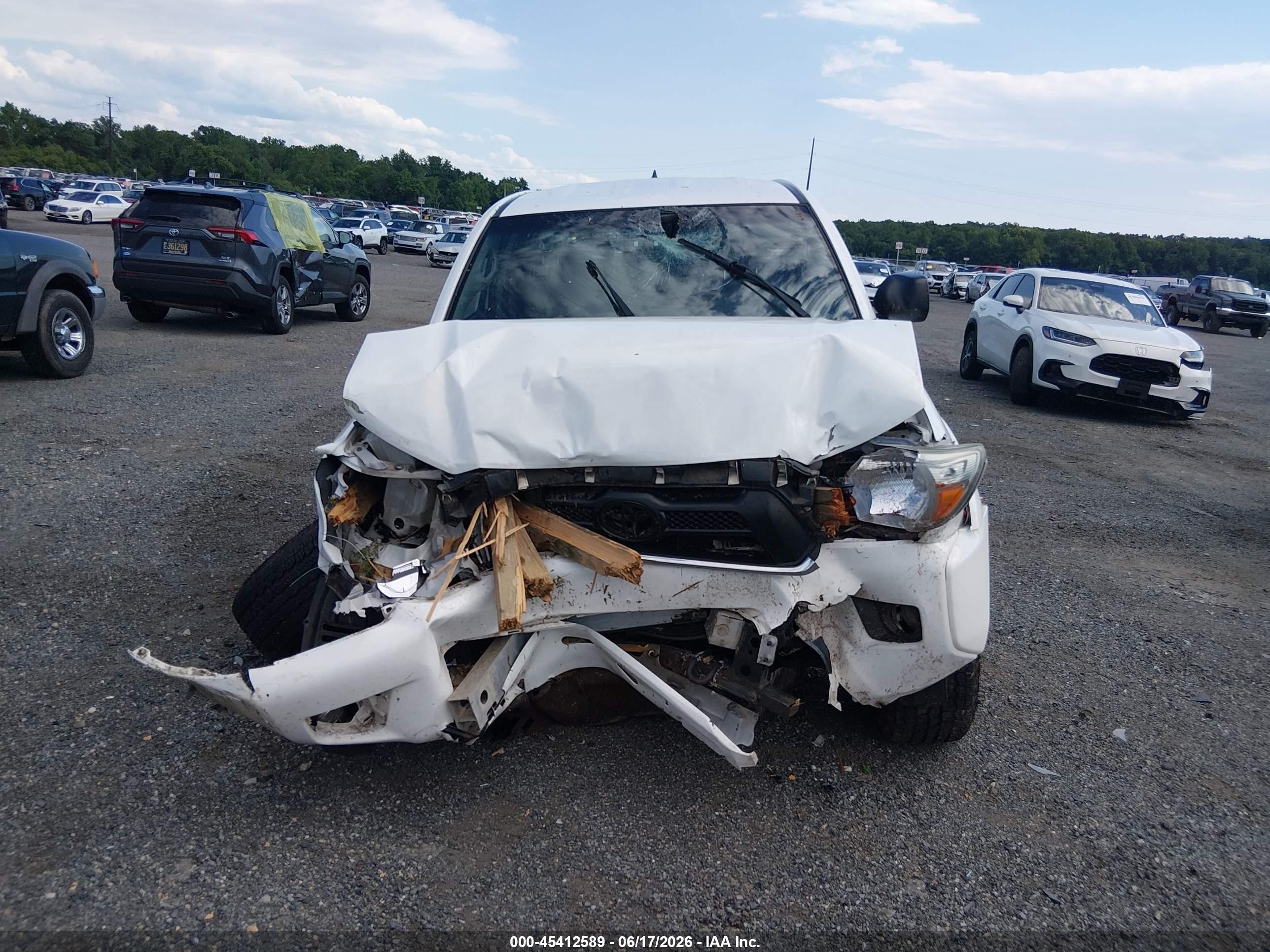 2015 Toyota Tacoma Base V6 White vin: 5TFUU4EN5FX126677