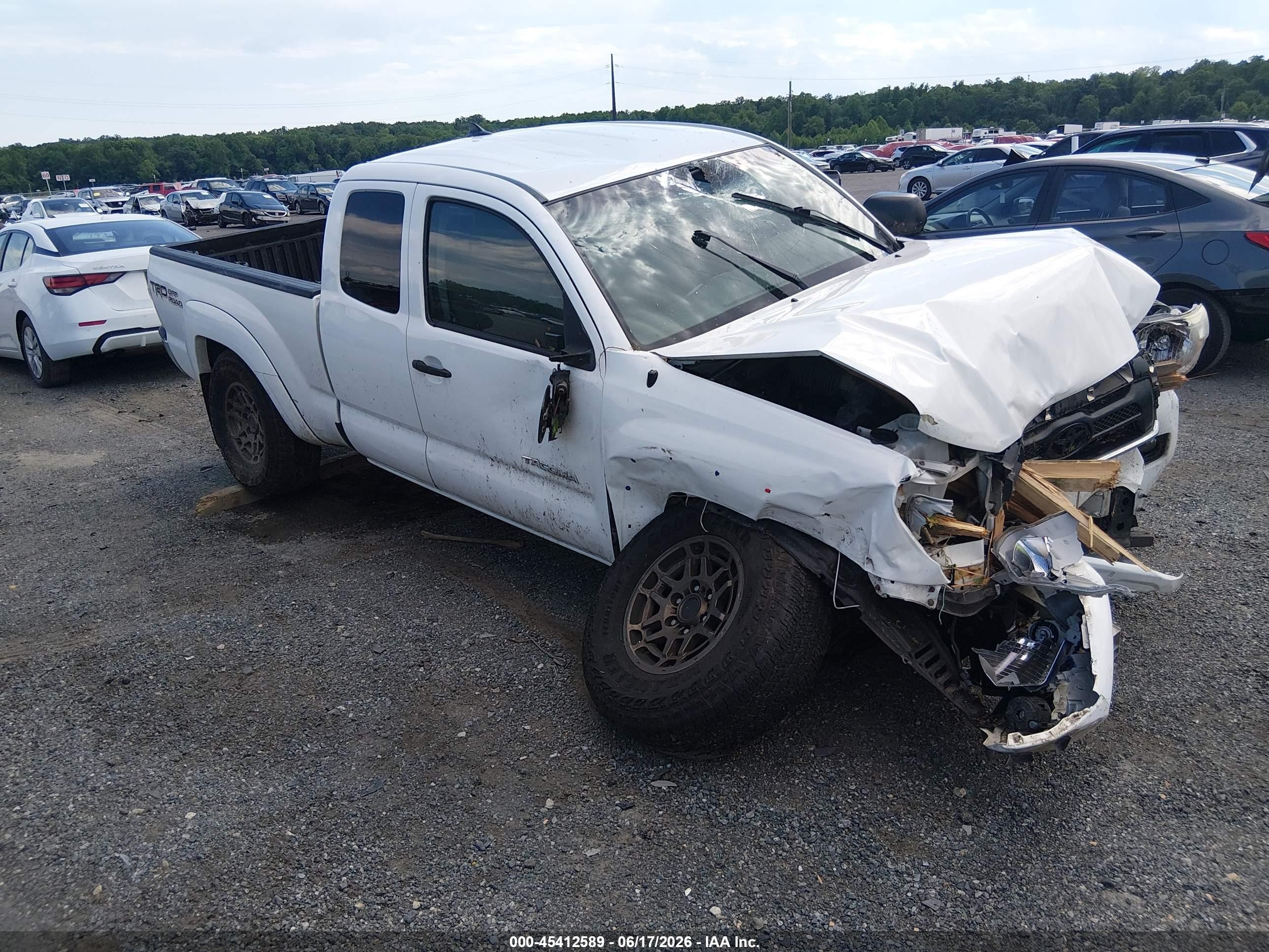 2015 Toyota Tacoma Base V6 White vin: 5TFUU4EN5FX126677