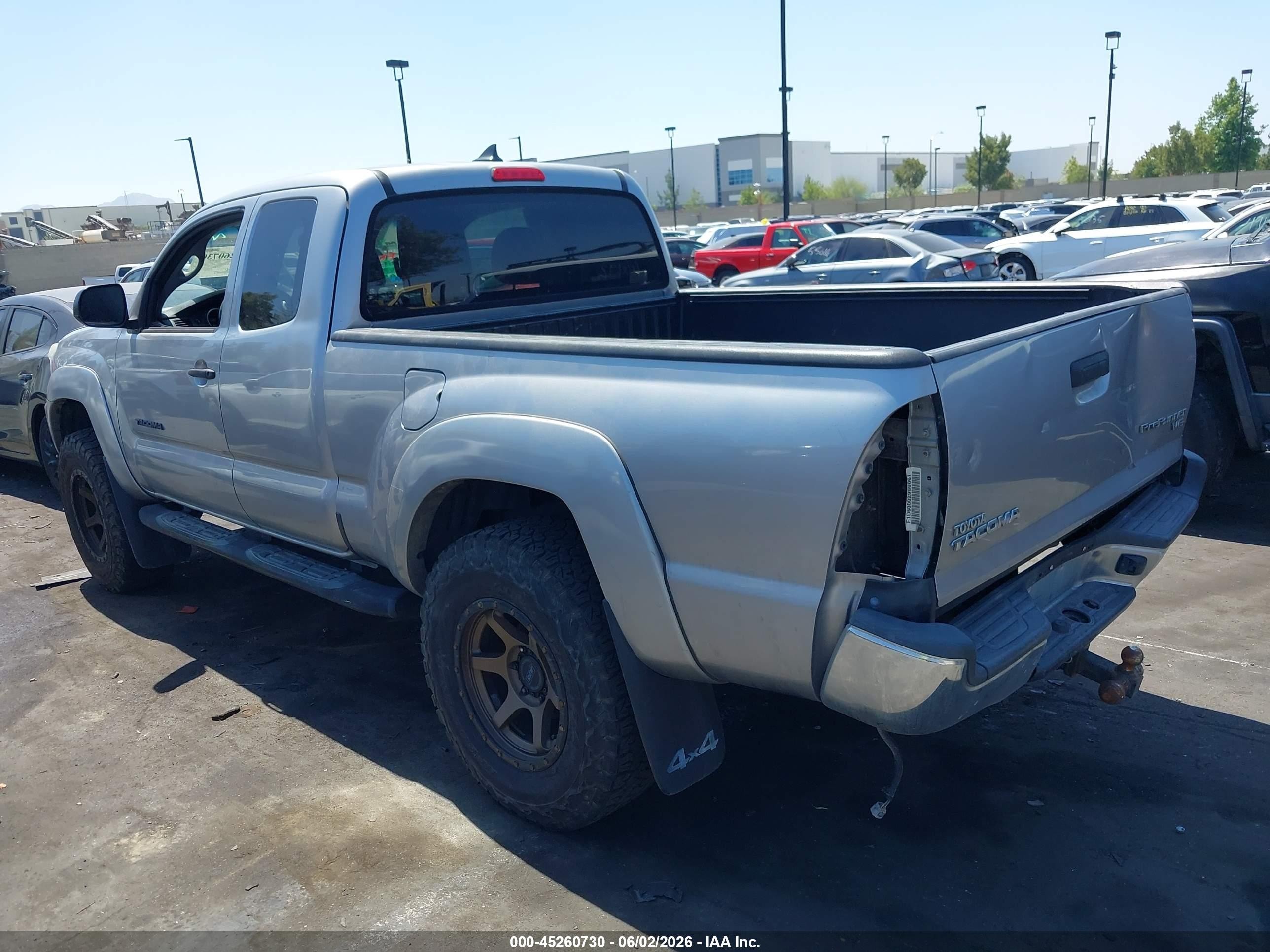 2015 Toyota Tacoma Base V6 Silver vin: 5TFUU4EN5FX136657