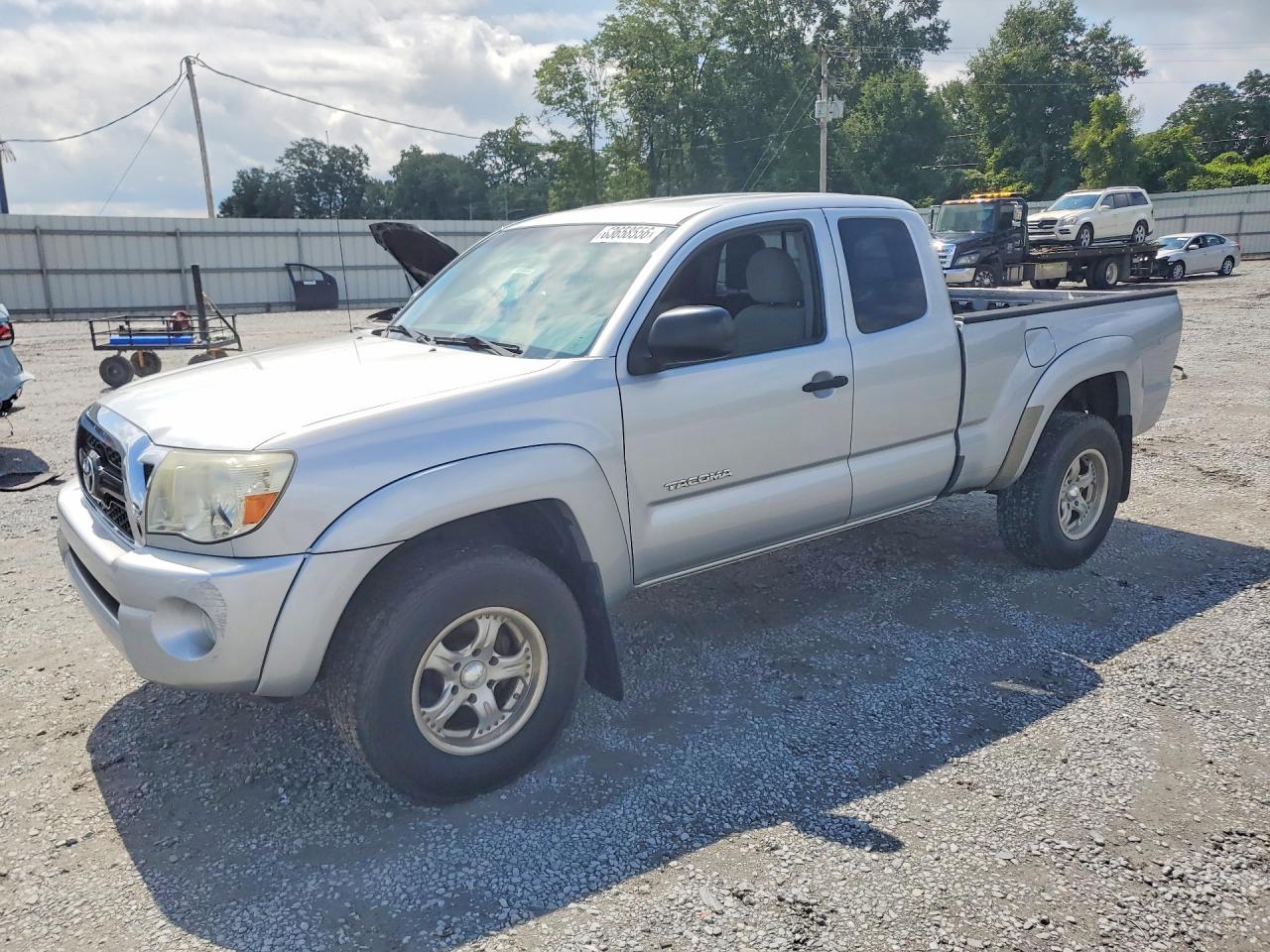 2011 Toyota Tacoma V6 Silver vin: 5TFUU4EN6BX010057