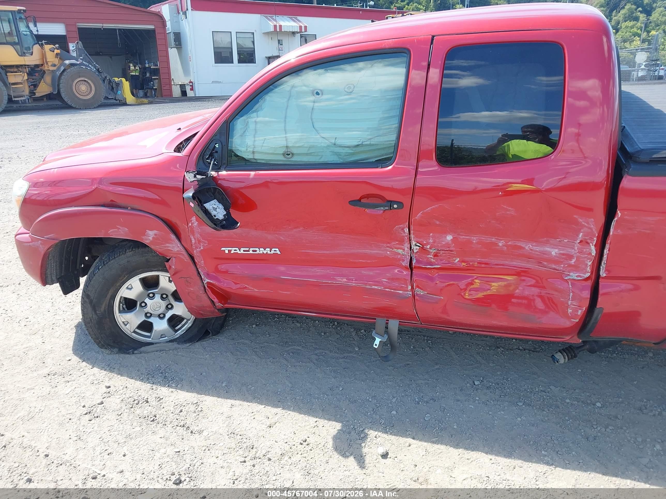 2013 Toyota Tacoma Base V6 Красный vin: 5TFUU4EN6DX079107
