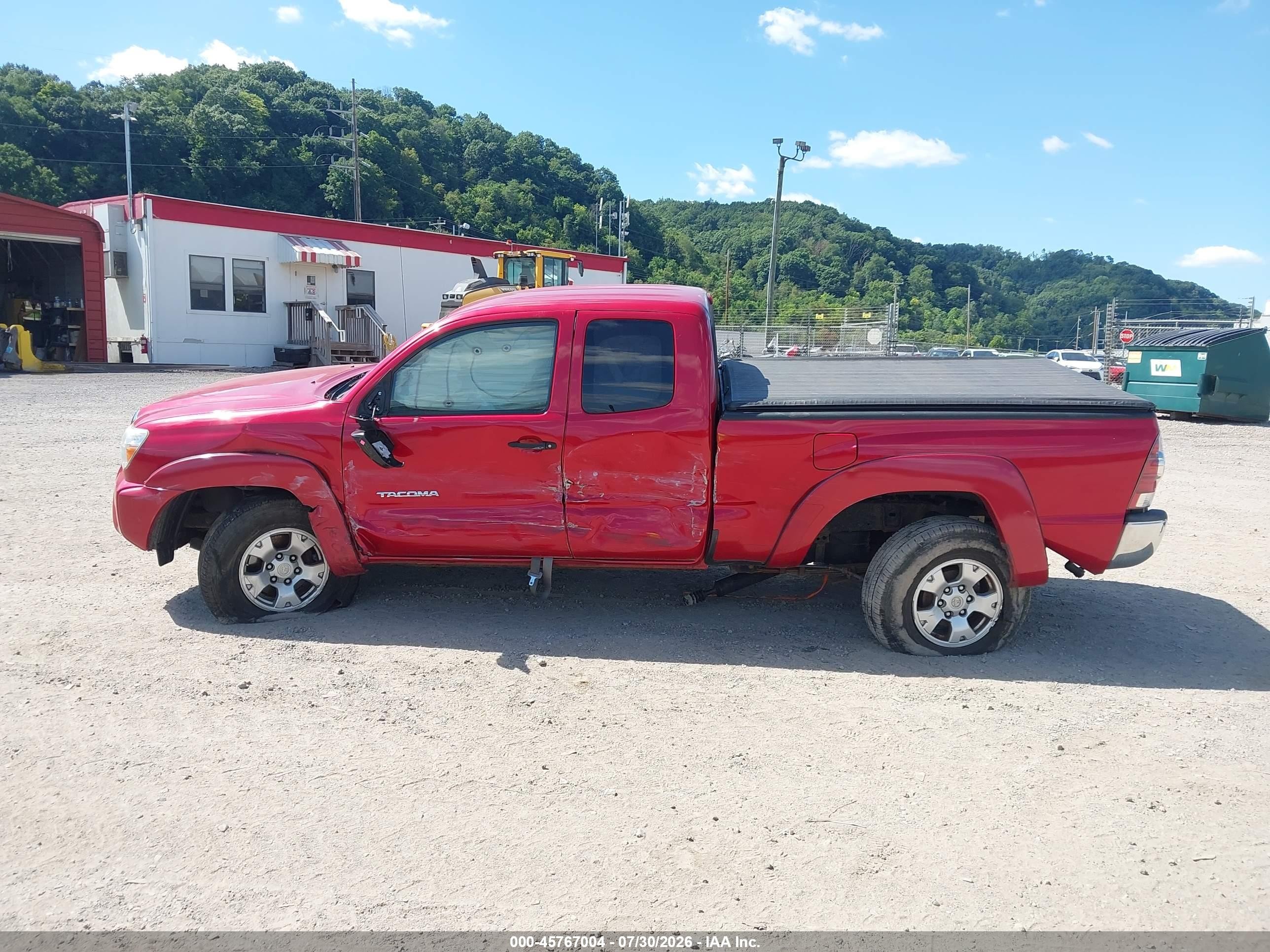 2013 Toyota Tacoma Base V6 Красный vin: 5TFUU4EN6DX079107