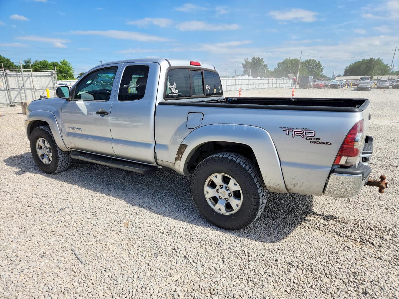 2011 Toyota Tacoma Access Cab Silver vin: 5TFUU4EN7BX001240