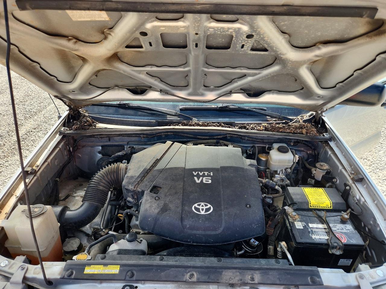 2011 Toyota Tacoma Access Cab Silver vin: 5TFUU4EN7BX001240