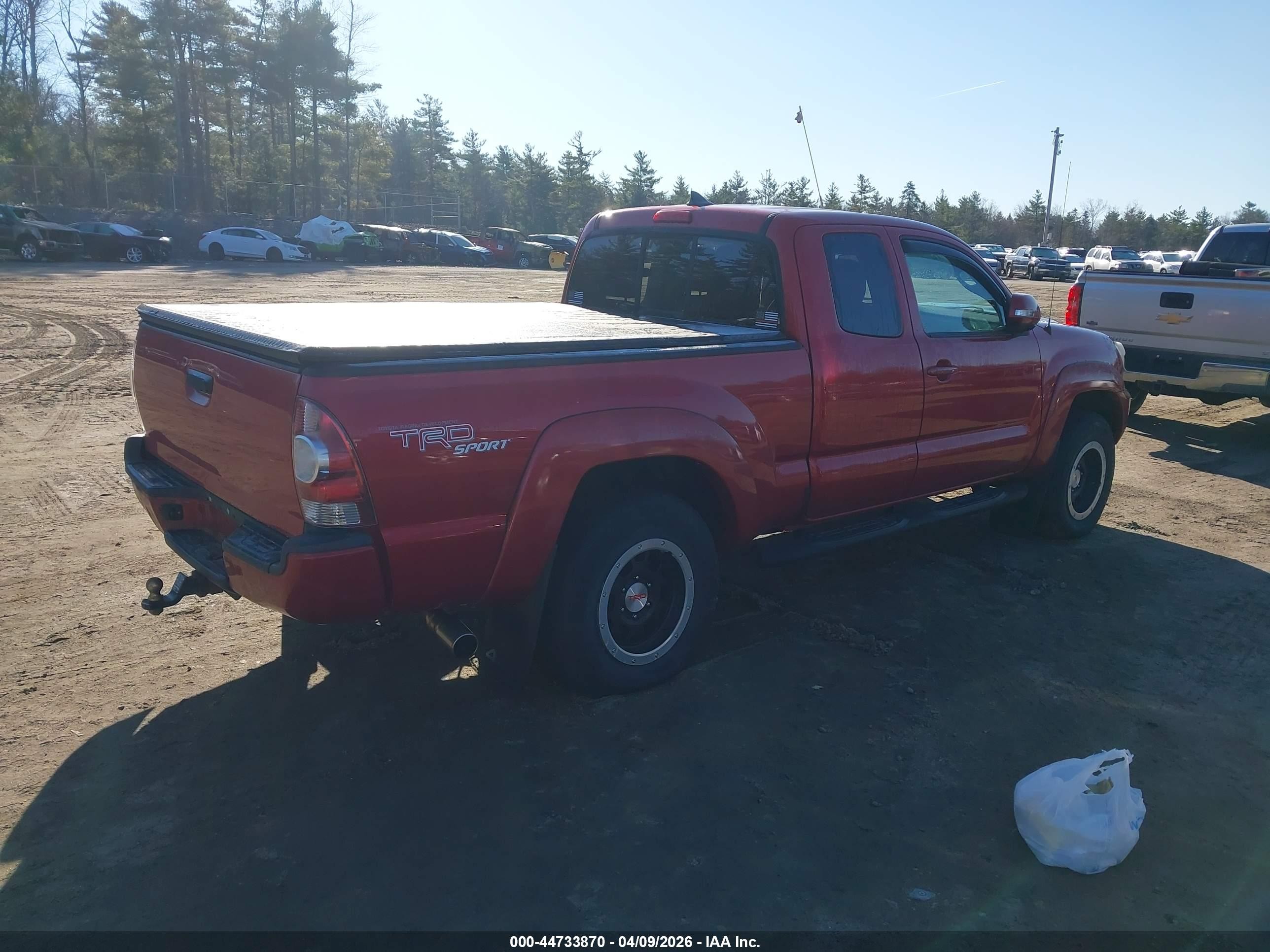 2012 Toyota Tacoma Base V6 Красный vin: 5TFUU4EN7CX036698