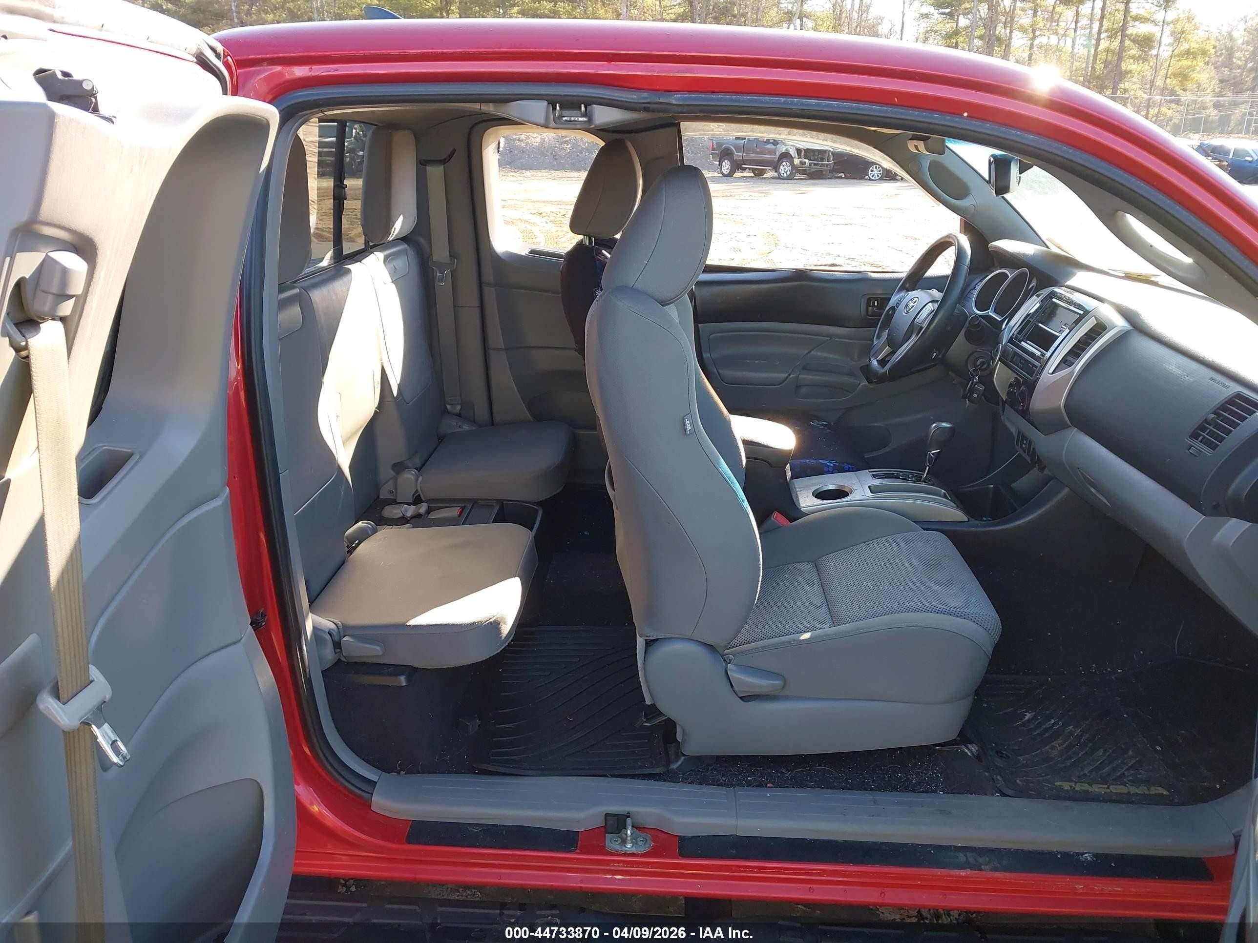 2012 Toyota Tacoma Base V6 Красный vin: 5TFUU4EN7CX036698