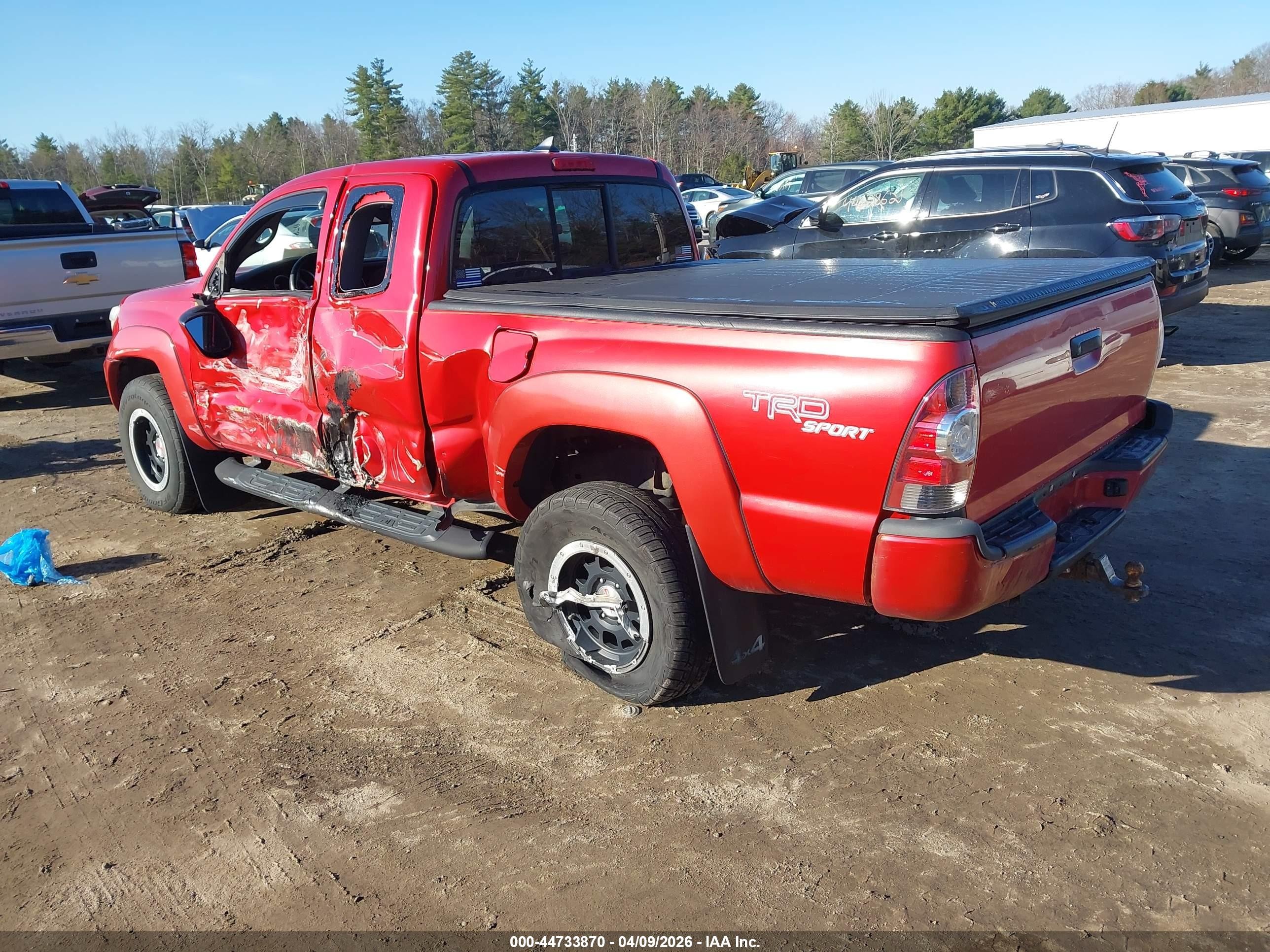 2012 Toyota Tacoma Base V6 Красный vin: 5TFUU4EN7CX036698