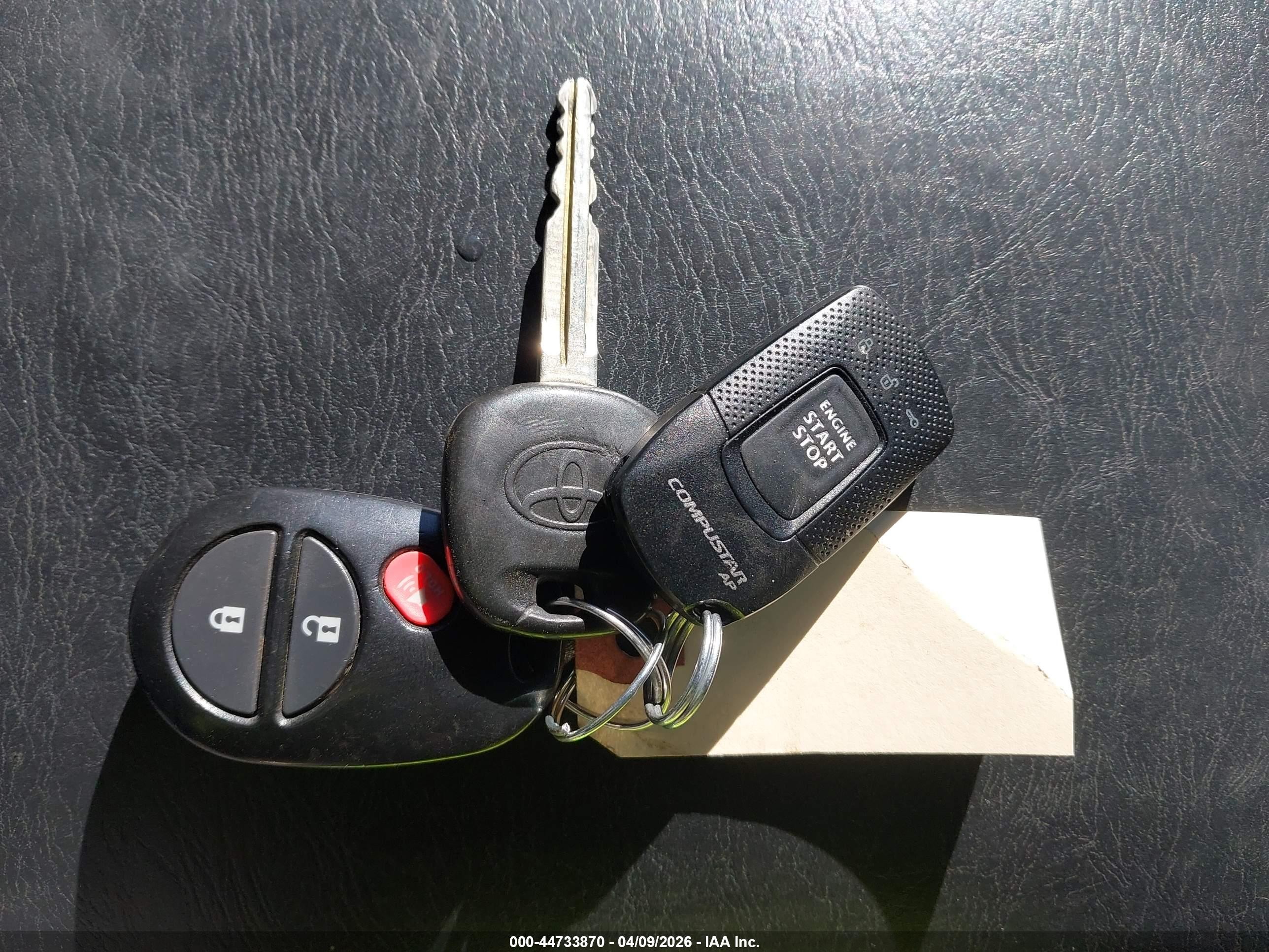 2012 Toyota Tacoma Base V6 Красный vin: 5TFUU4EN7CX036698