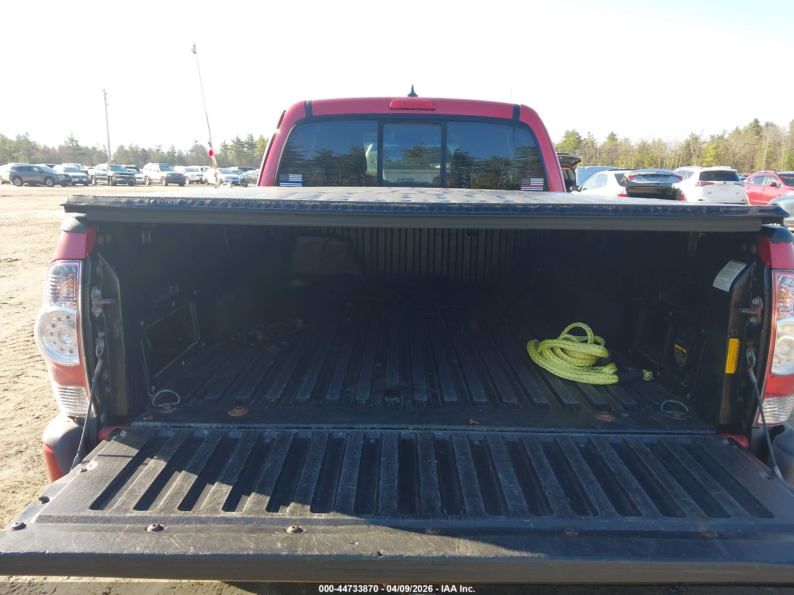 2012 Toyota Tacoma Base V6 Красный vin: 5TFUU4EN7CX036698