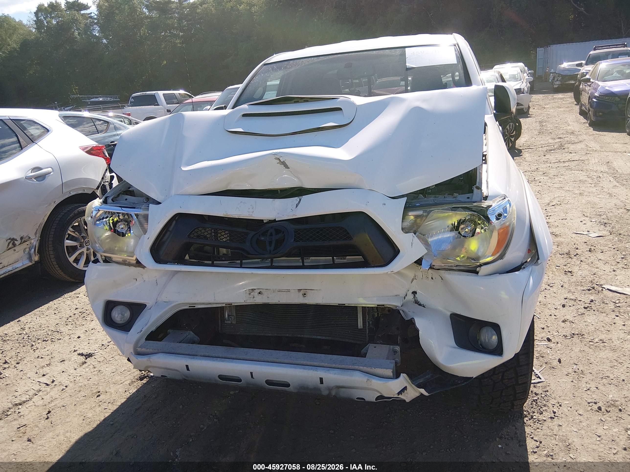 2013 Toyota Tacoma Base V6 White vin: 5TFUU4EN7DX082288