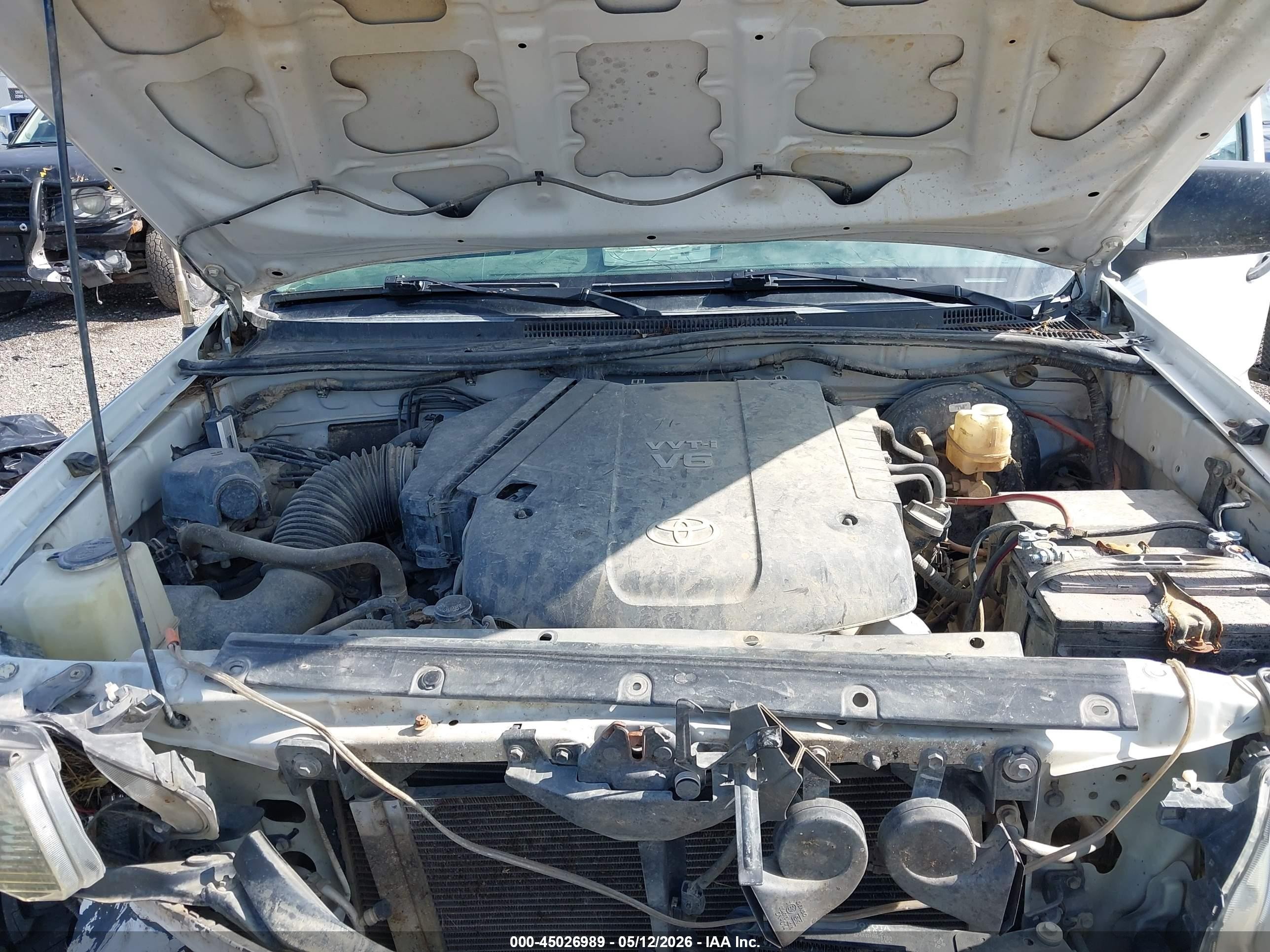 2014 Toyota Tacoma Base V6 White vin: 5TFUU4EN7EX090425