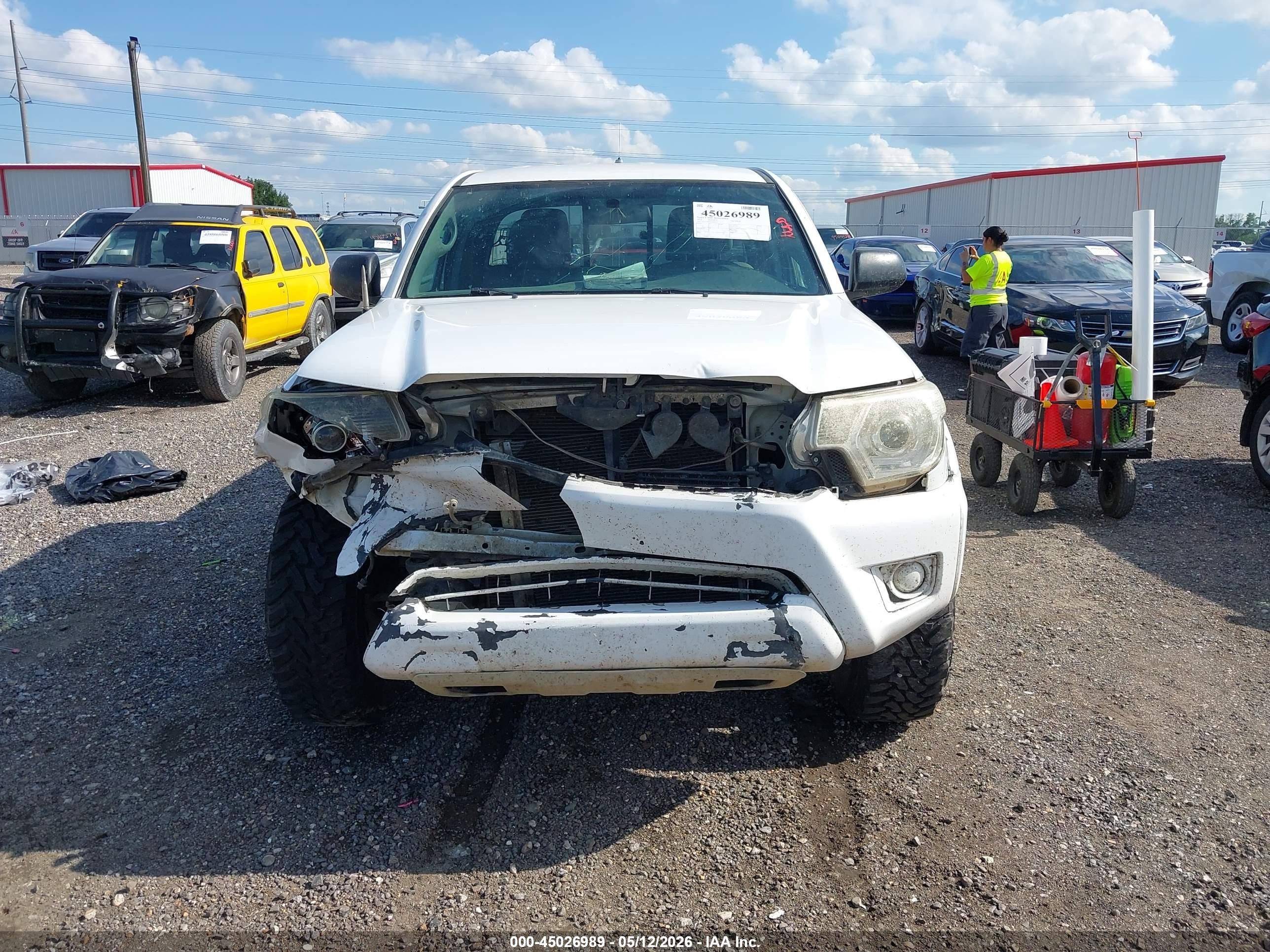 2014 Toyota Tacoma Base V6 White vin: 5TFUU4EN7EX090425