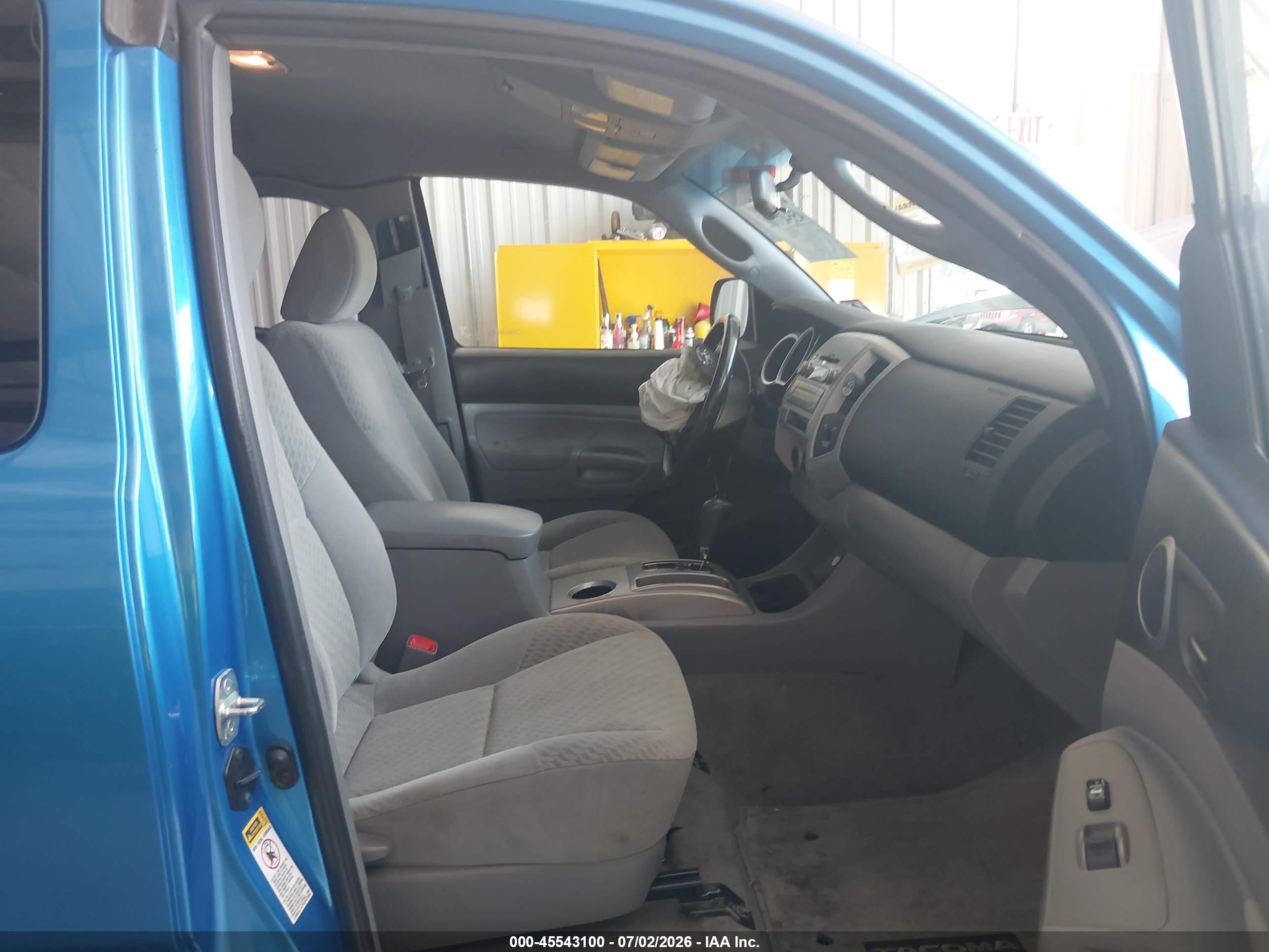 2011 Toyota Tacoma Base V6 Blue vin: 5TFUU4EN8BX003305