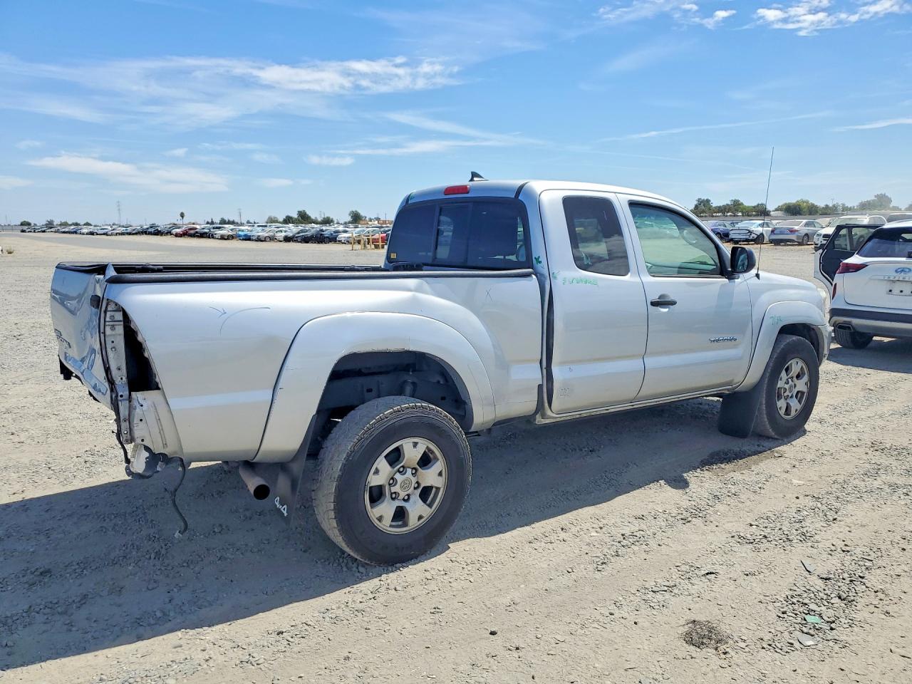 2012 Toyota Tacoma V6 Silver vin: 5TFUU4EN8CX037892