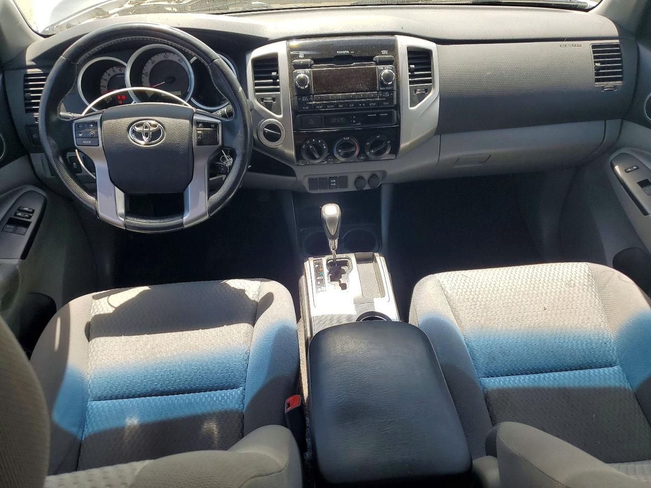 2012 Toyota Tacoma V6 Silver vin: 5TFUU4EN8CX037892