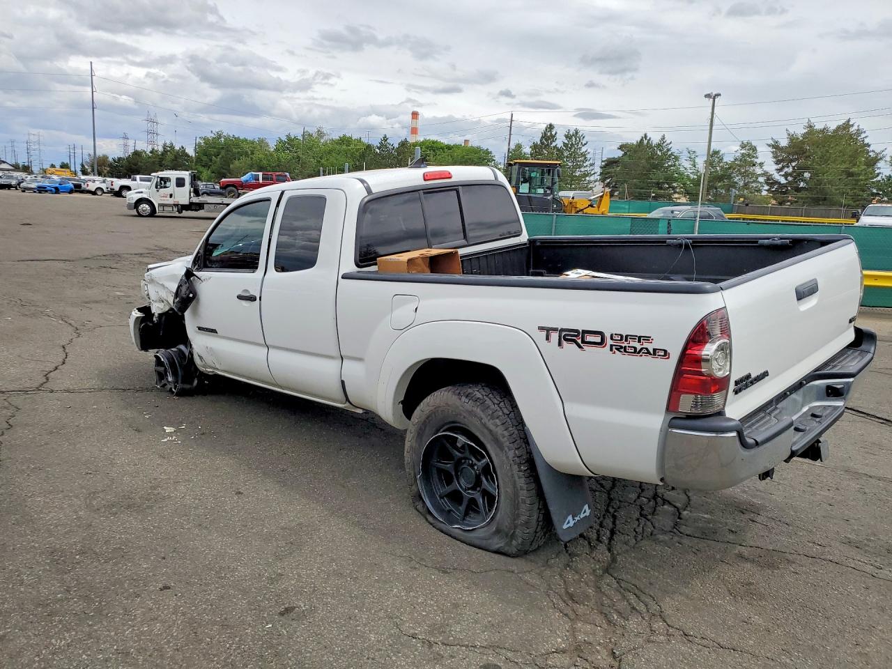2014 Toyota Tacoma V6 White vin: 5TFUU4EN8EX104848