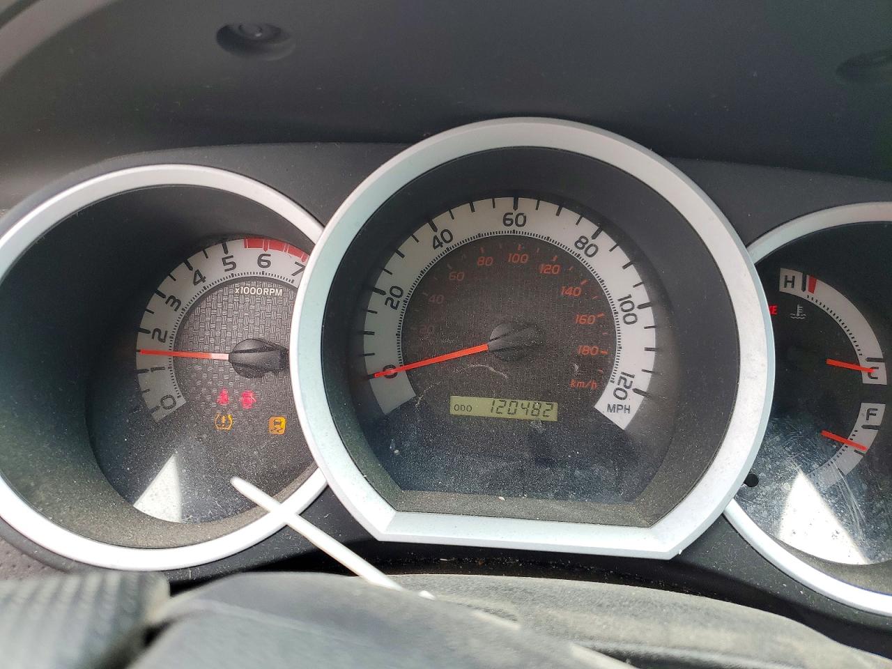 2014 Toyota Tacoma V6 White vin: 5TFUU4EN8EX104848