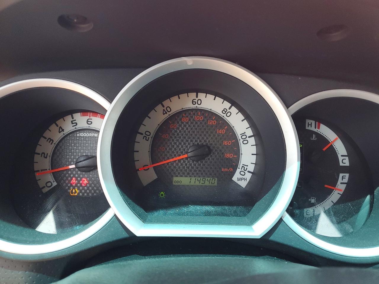 2011 Toyota Tacoma Access Cab Red vin: 5TFUU4EN9BX014622