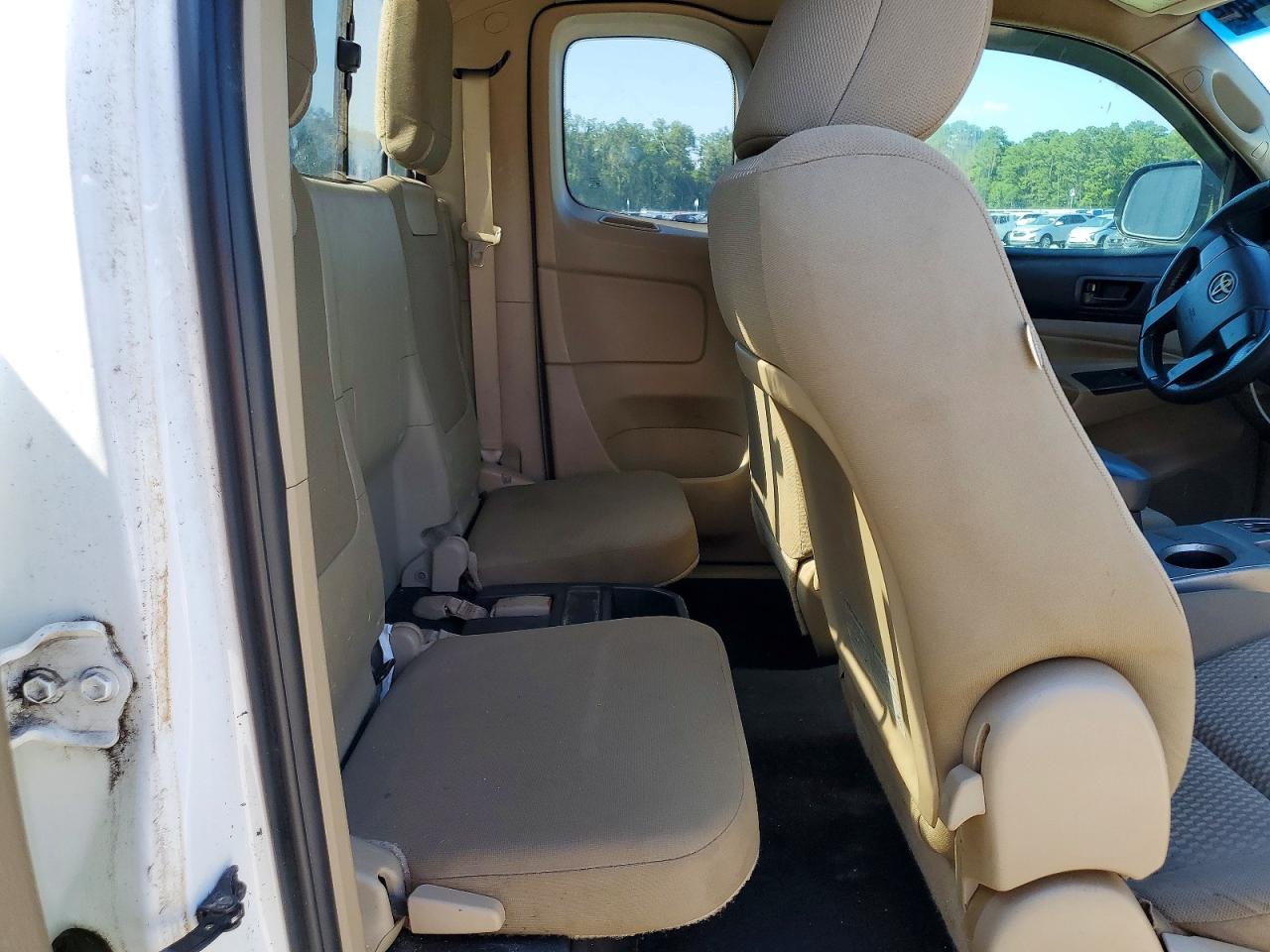 2012 Toyota Tacoma V6 White vin: 5TFUU4EN9CX022852