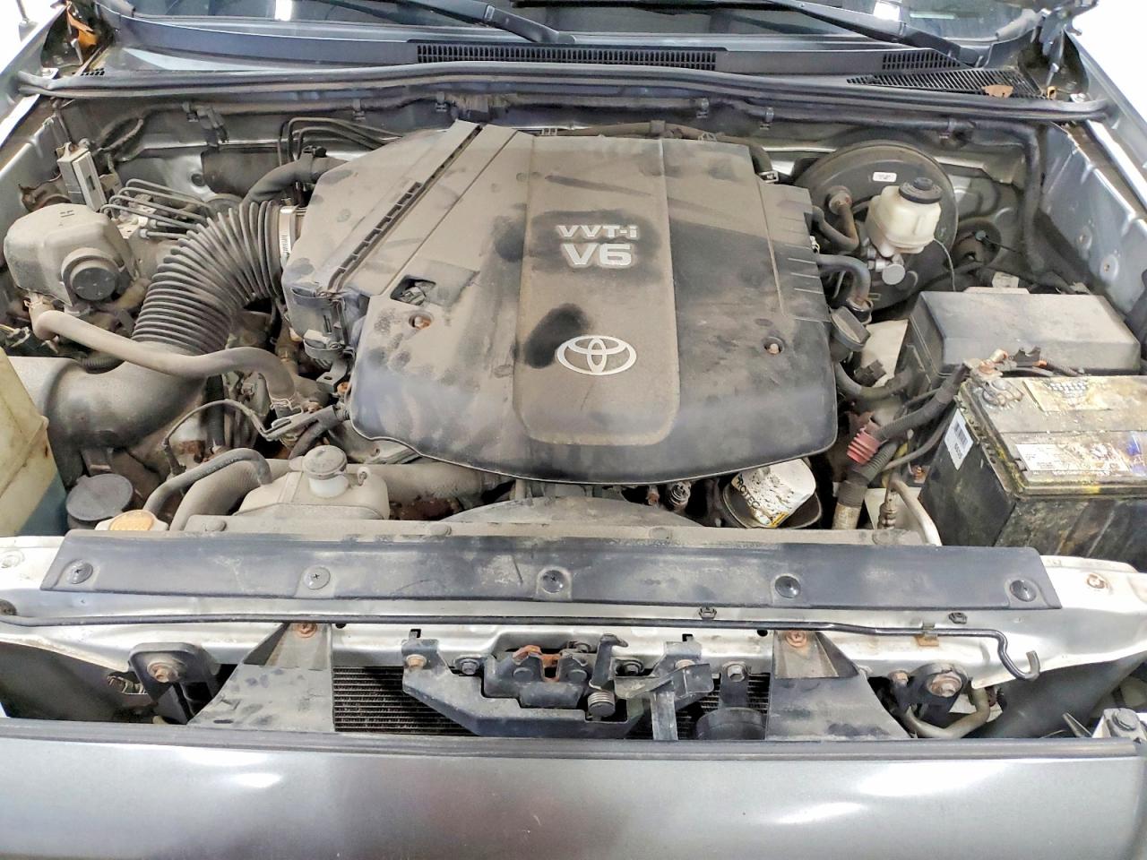 2013 Toyota Tacoma V6 Silver vin: 5TFUU4EN9DX054086
