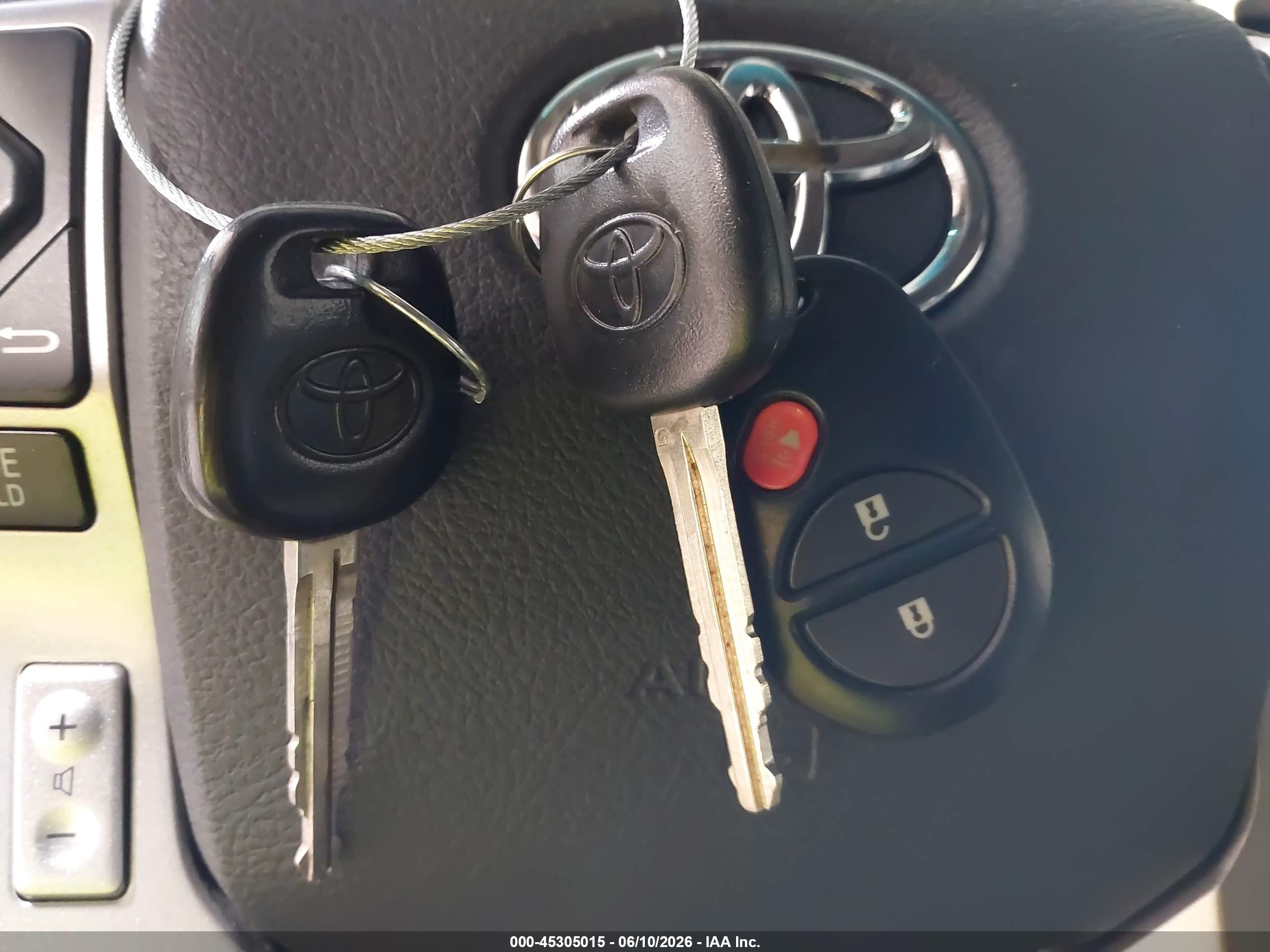 2015 Toyota Tacoma Base V6 Gray vin: 5TFUU4ENXFX137190