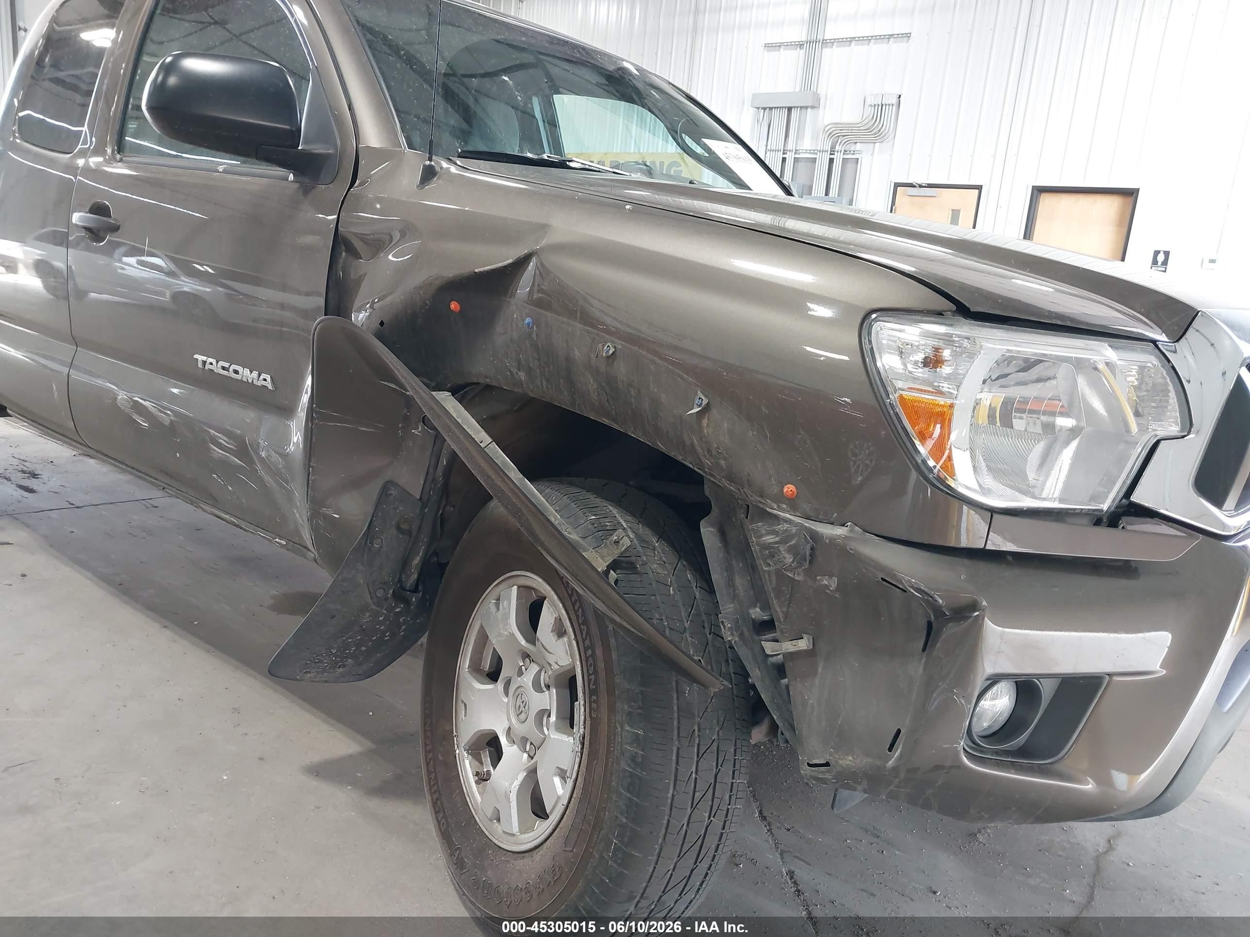 2015 Toyota Tacoma Base V6 Gray vin: 5TFUU4ENXFX137190