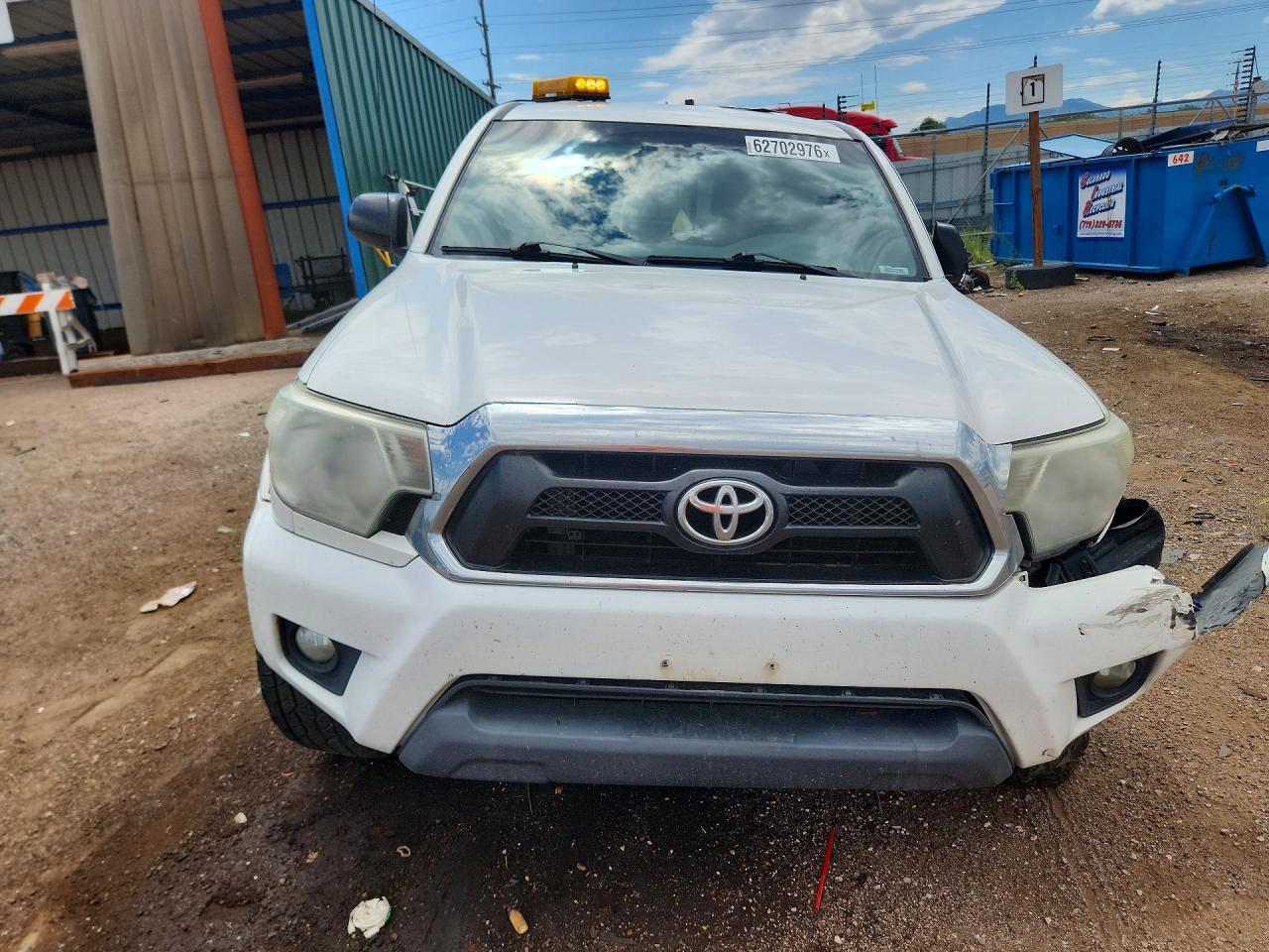 2015 Toyota Tacoma V6 White vin: 5TFUU4ENXFX140171