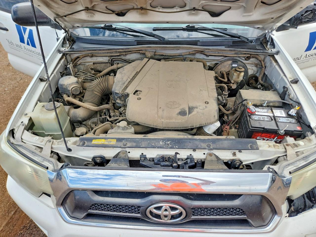 2015 Toyota Tacoma V6 White vin: 5TFUU4ENXFX140171