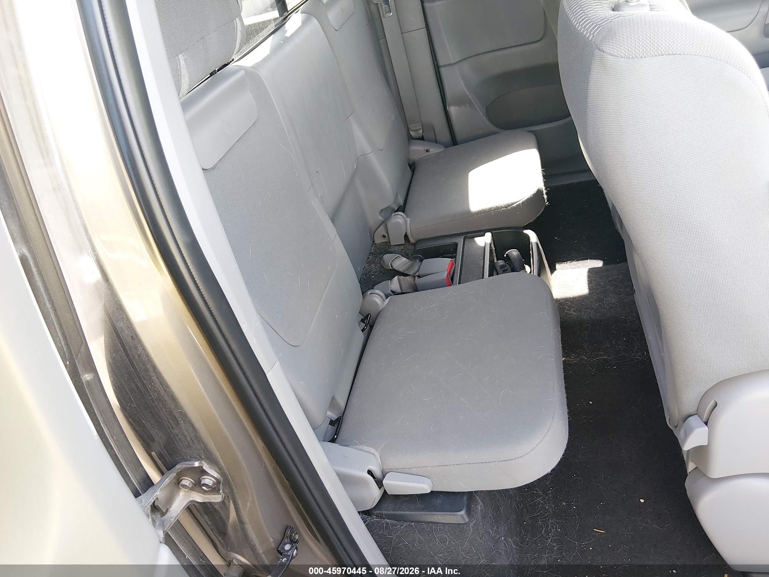 2015 Toyota Tacoma Base V6 Brown vin: 5TFUU4ENXFX144284