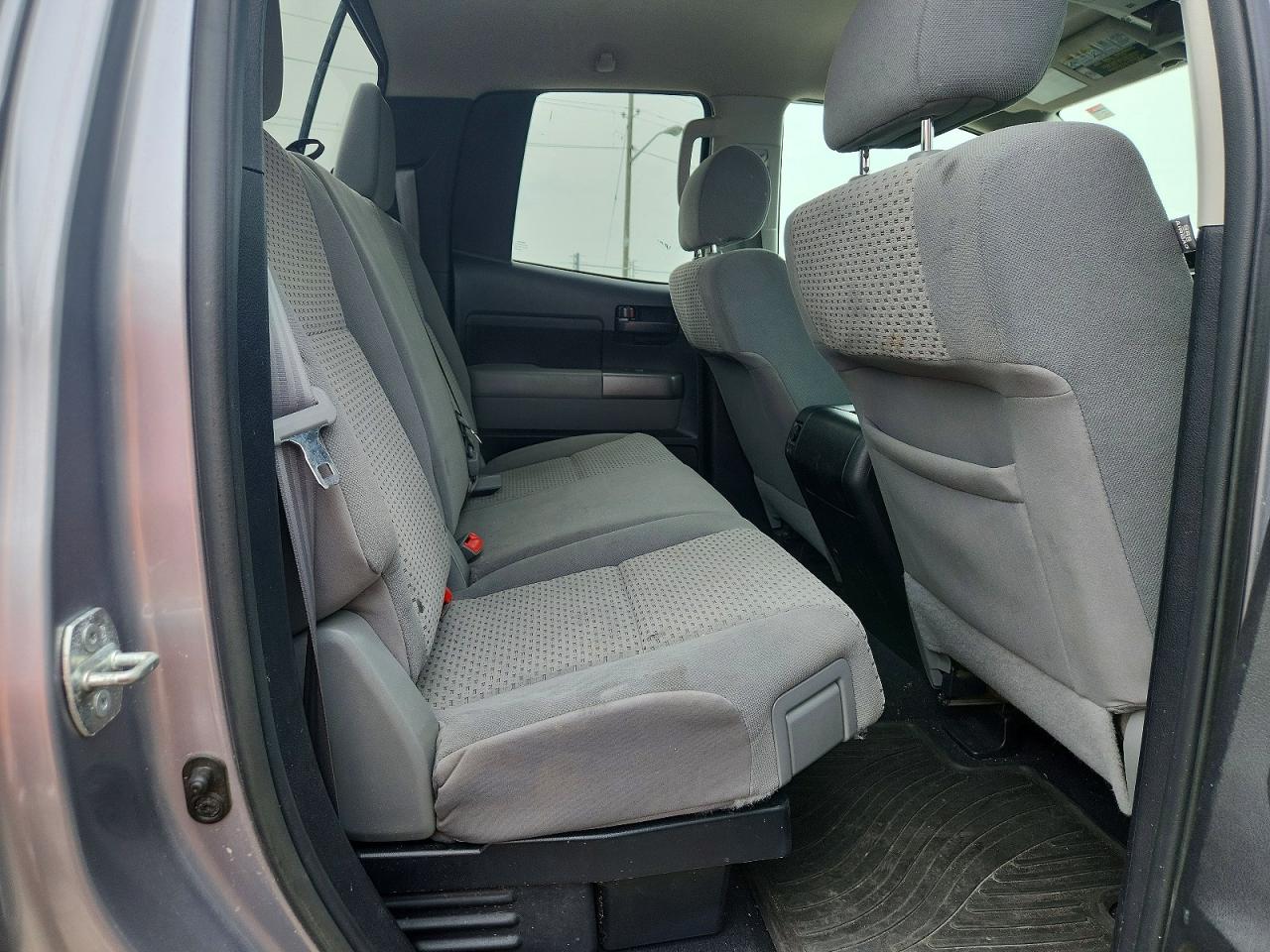 2013 Toyota Tundra Double Cab Sr5 Silver vin: 5TFUW5F10DX298494