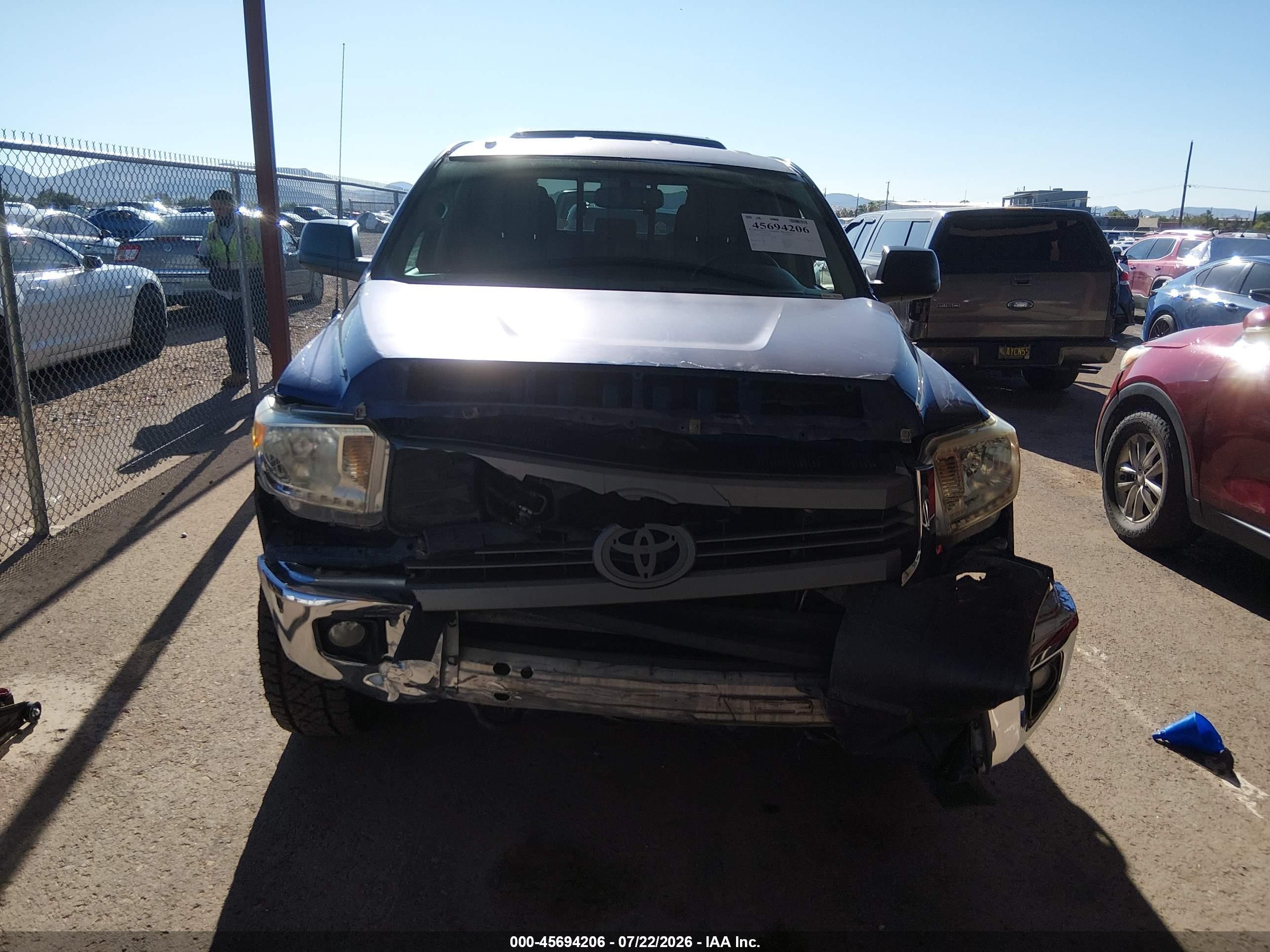 2014 Toyota Tundra Sr5 5.7l V8 Синий vin: 5TFUW5F10EX351700