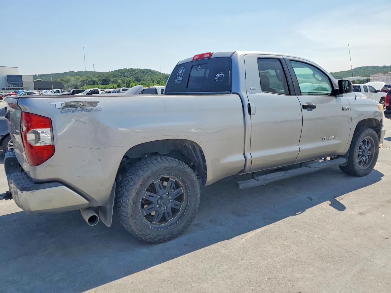 2015 Toyota Tundra Sr5 Silver vin: 5TFUW5F10FX423657