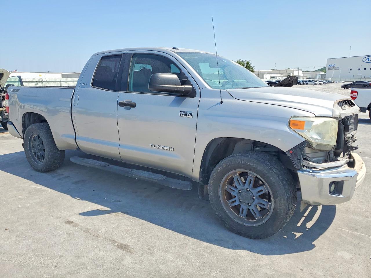 2015 Toyota Tundra Sr5 Silver vin: 5TFUW5F10FX423657