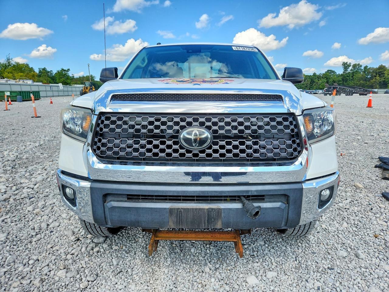 2019 Toyota Tundra Sr5 Белый vin: 5TFUW5F10KX820635